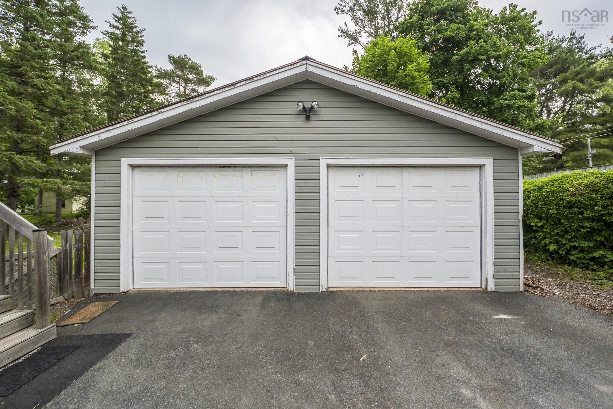 $439,000.00: 5 Sunnyhill Drive, Windsor