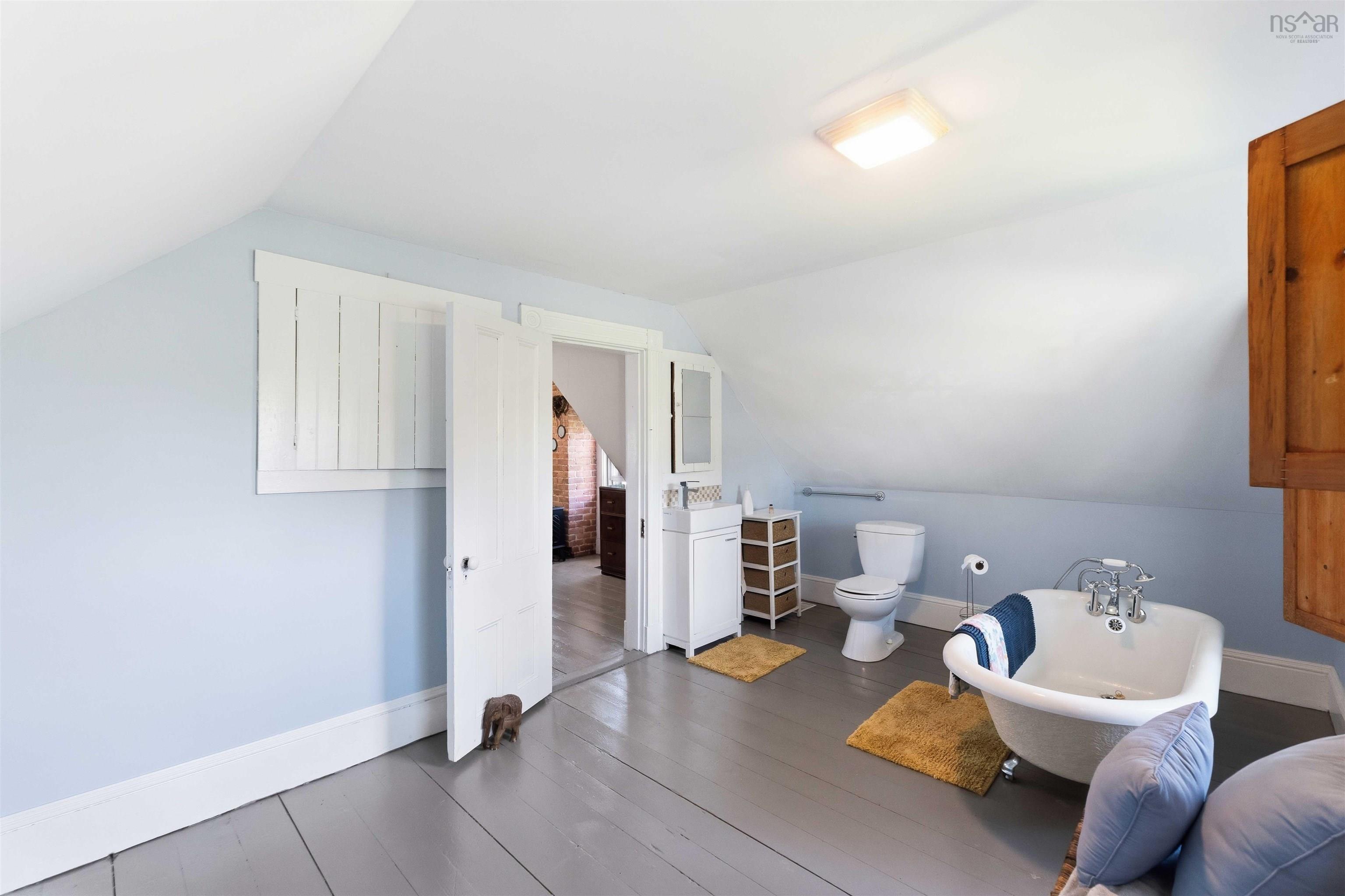 $389,900.00: 483 Sangster Bridge Road, Falmouth