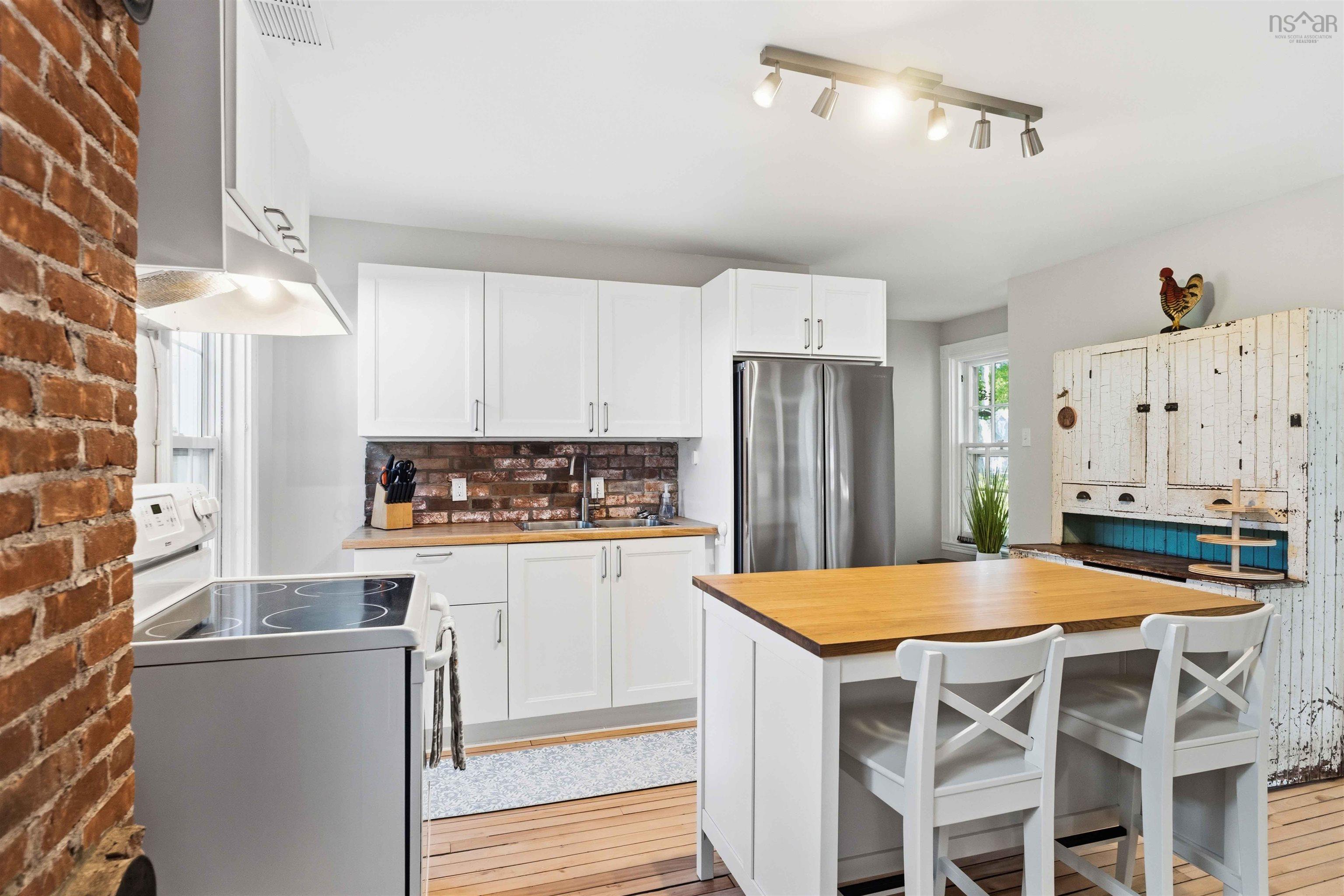 $389,900.00: 483 Sangster Bridge Road, Falmouth