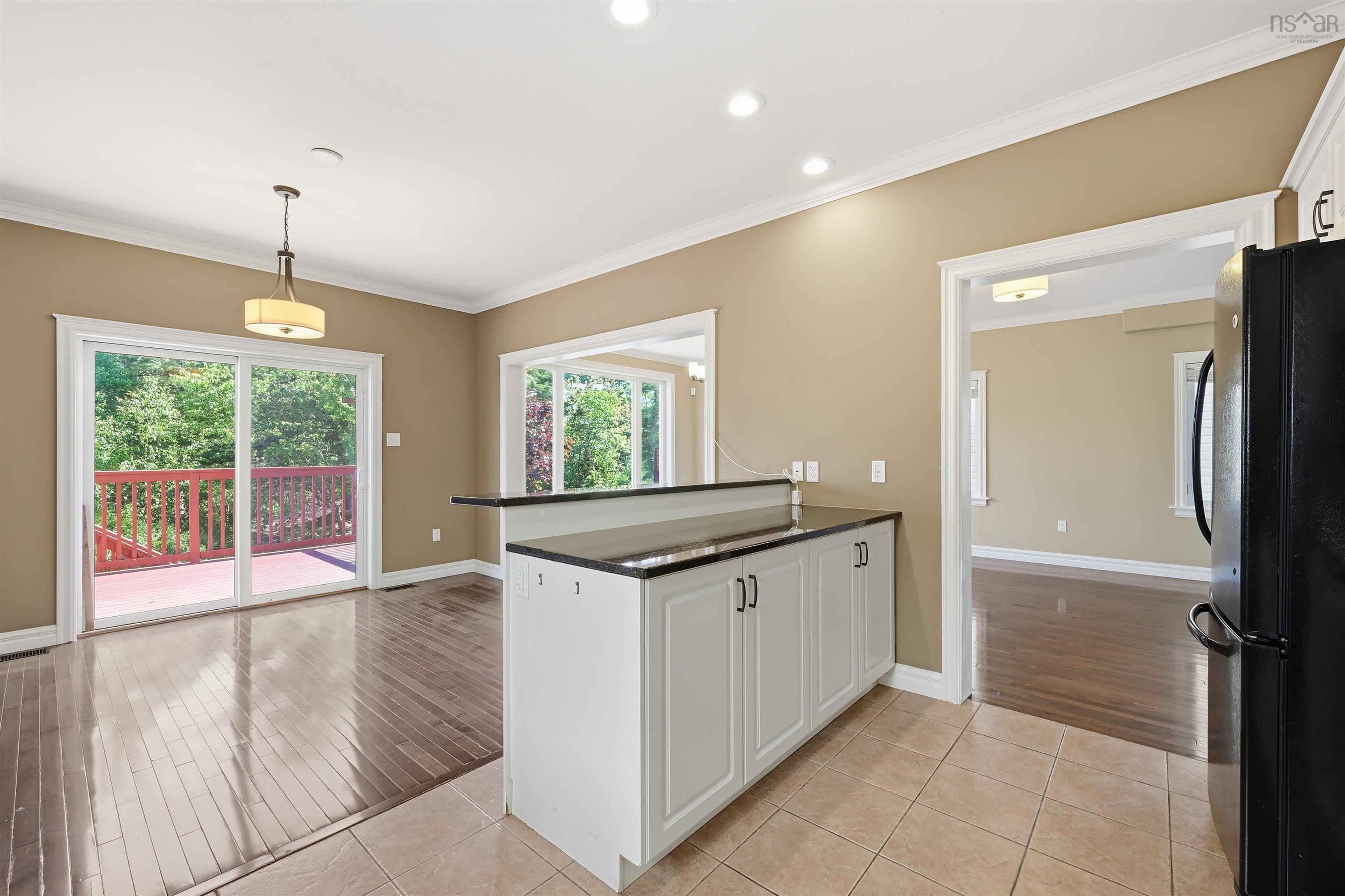 $844,900.00: 55 Windridge Lane, Bedford