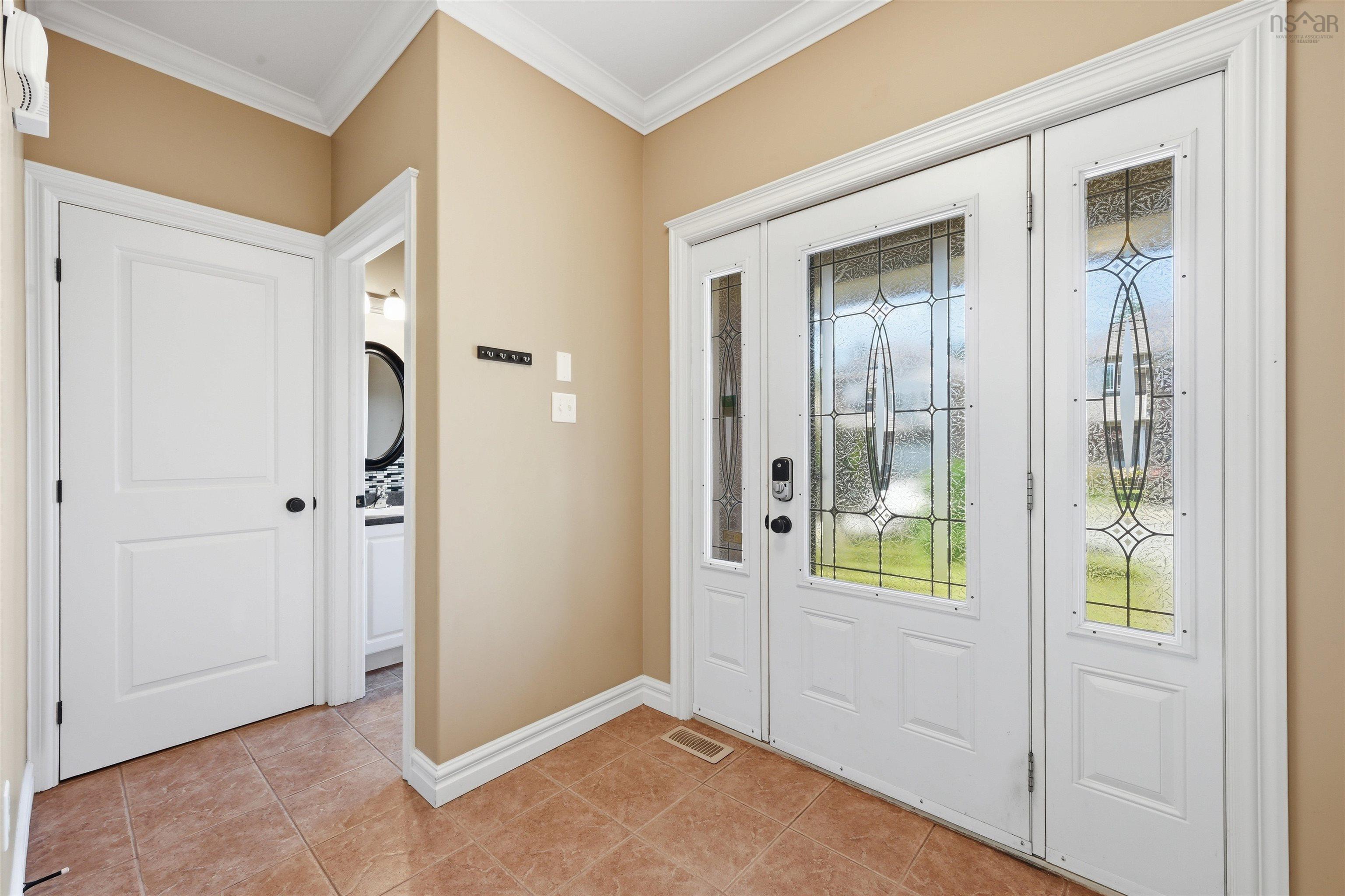 $844,900.00: 55 Windridge Lane, Bedford