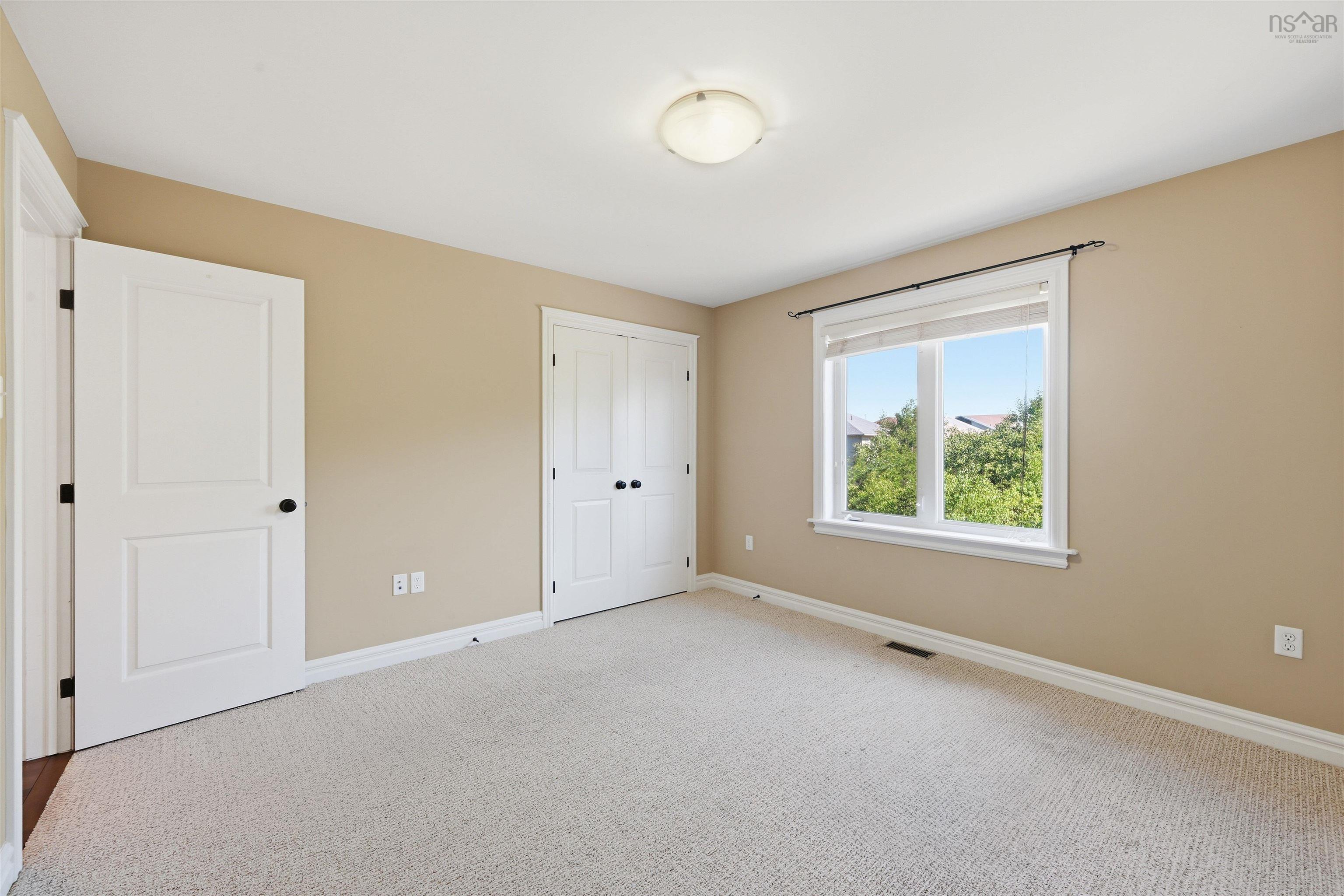 $844,900.00: 55 Windridge Lane, Bedford