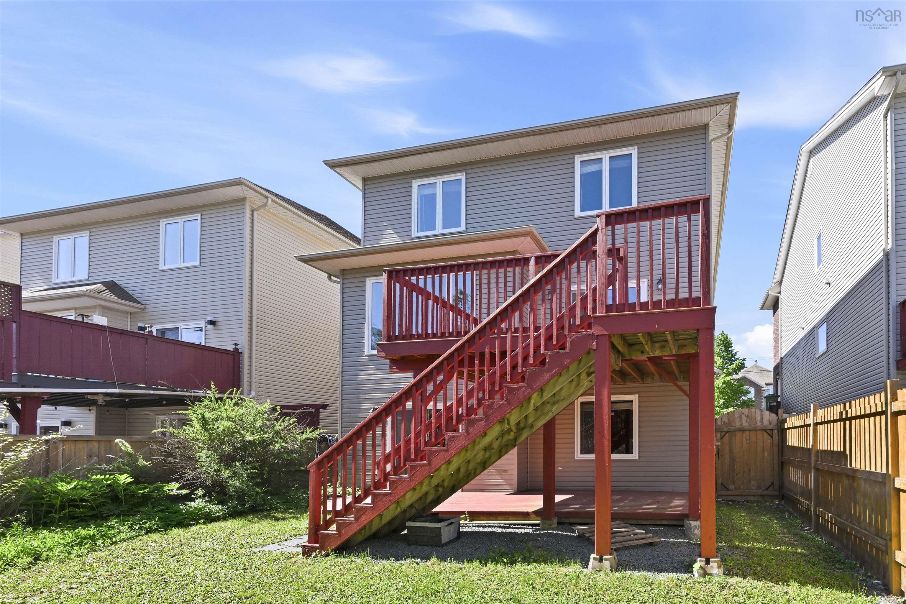 $844,900.00: 55 Windridge Lane, Bedford