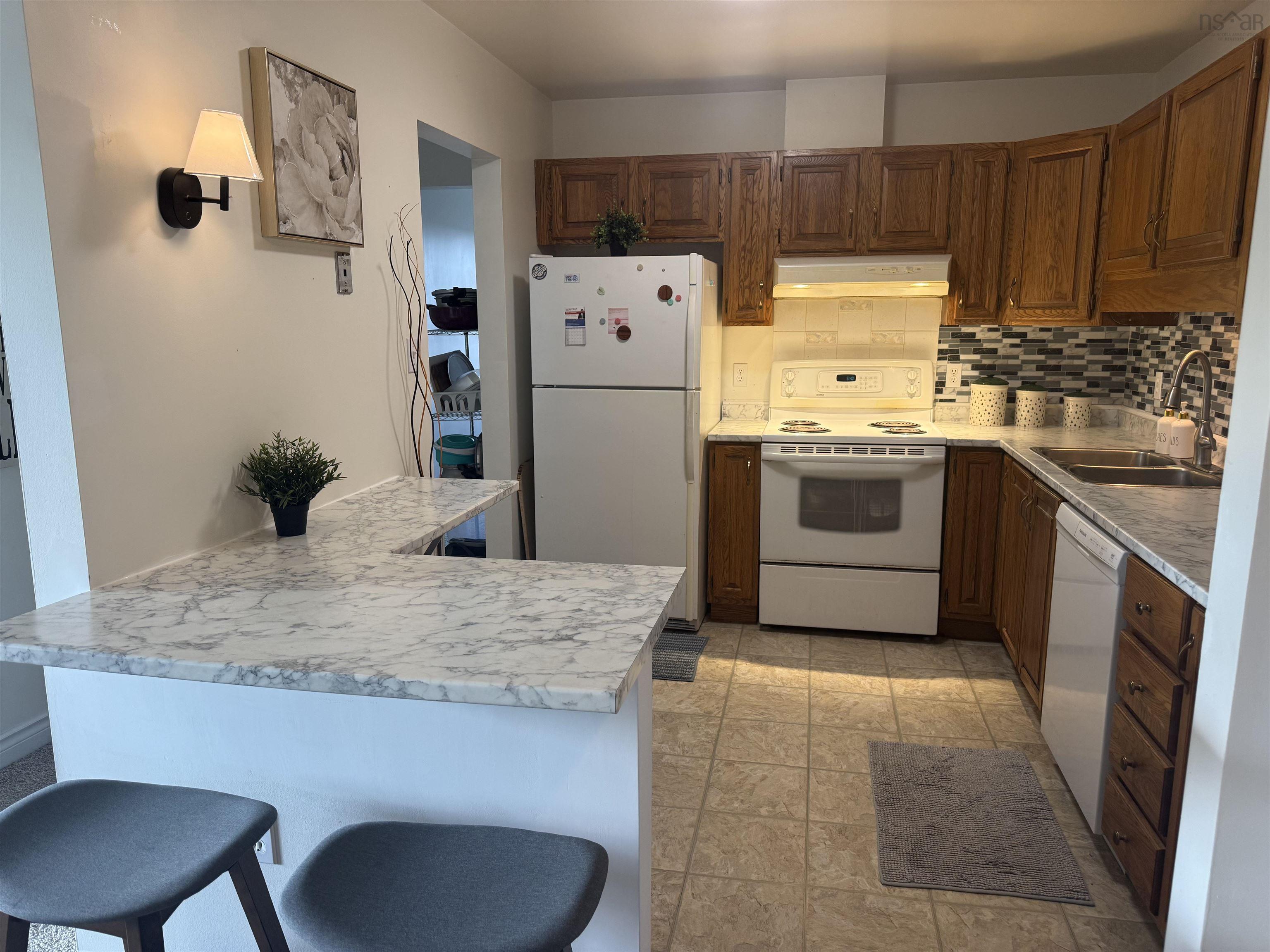 $349,900.00: 410 64 Cumberland Drive, Cole Harbour