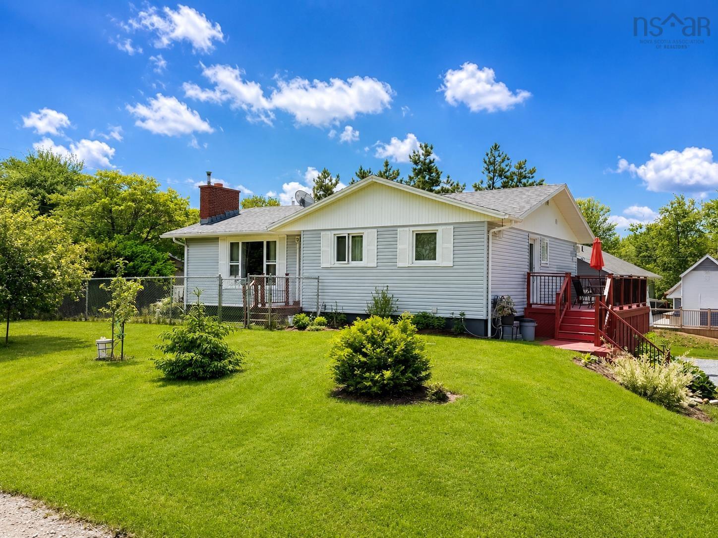 $529,900.00: 19 Lake Drive, Mount Uniacke