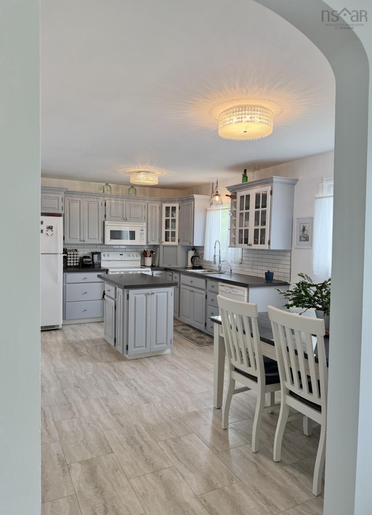 $529,900.00: 19 Lake Drive, Mount Uniacke