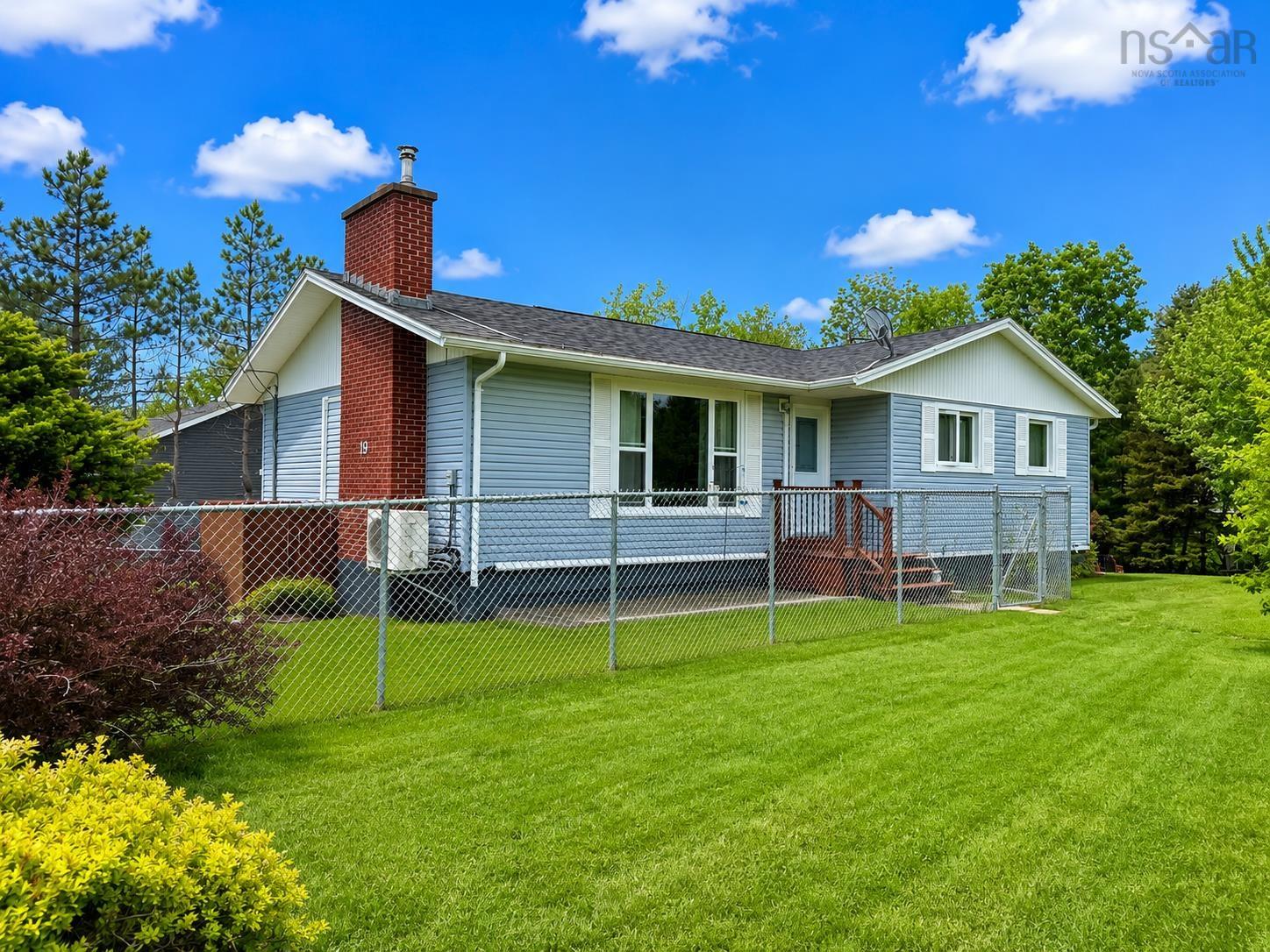 $529,900.00: 19 Lake Drive, Mount Uniacke