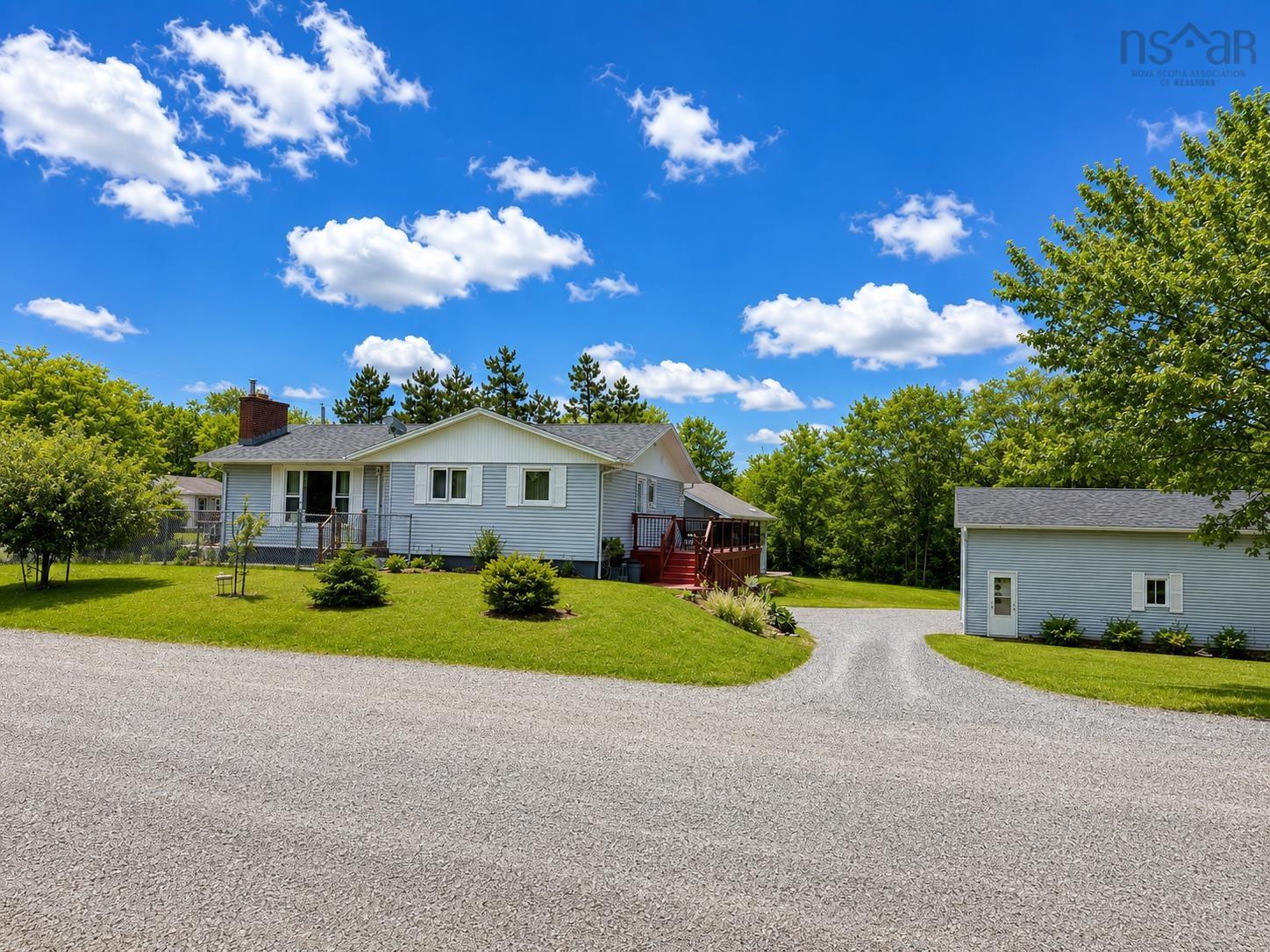 $529,900.00: 19 Lake Drive, Mount Uniacke