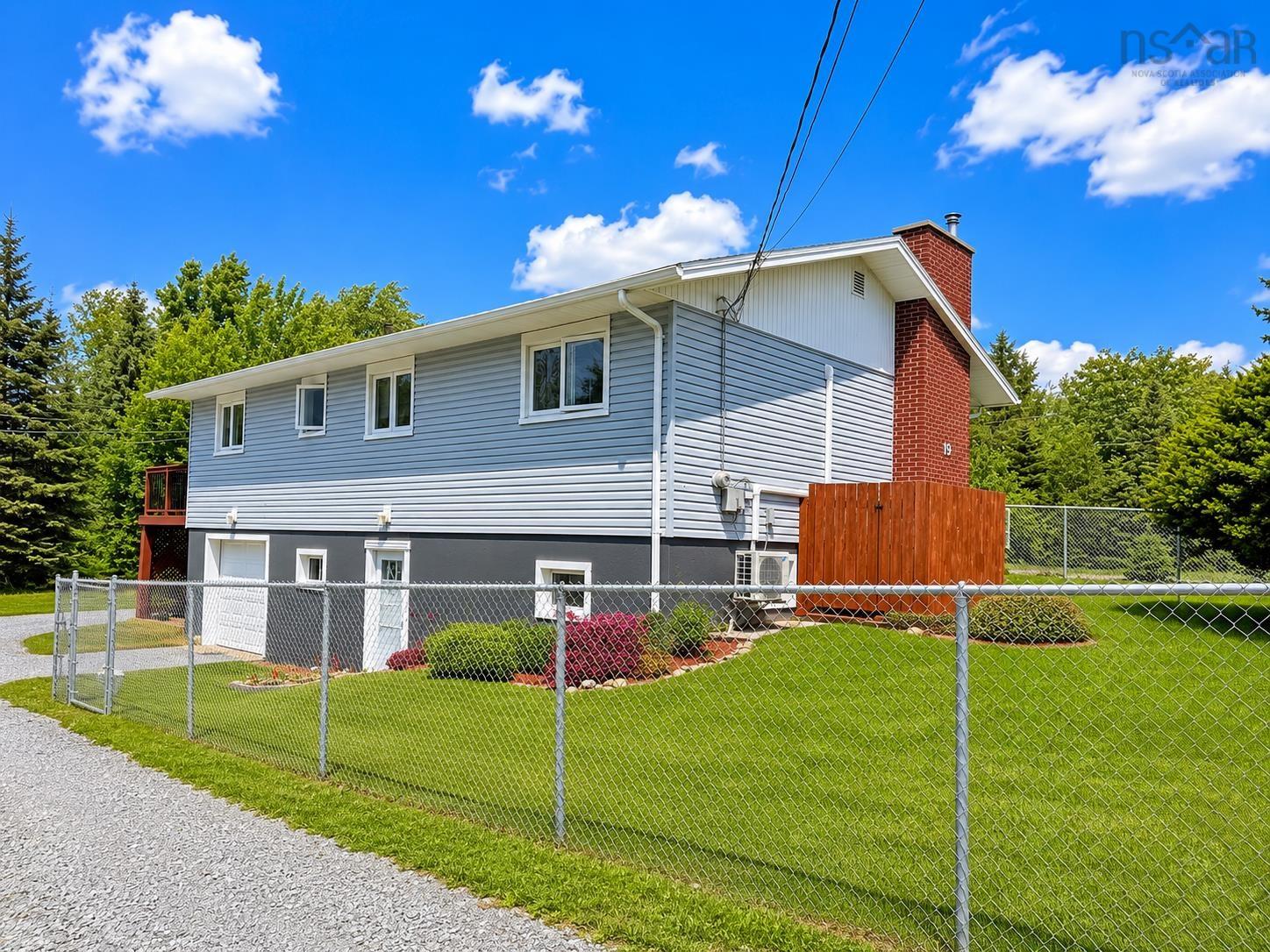 $529,900.00: 19 Lake Drive, Mount Uniacke