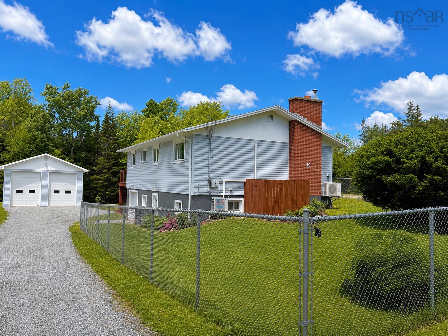 $529,900.00: 19 Lake Drive, Mount Uniacke