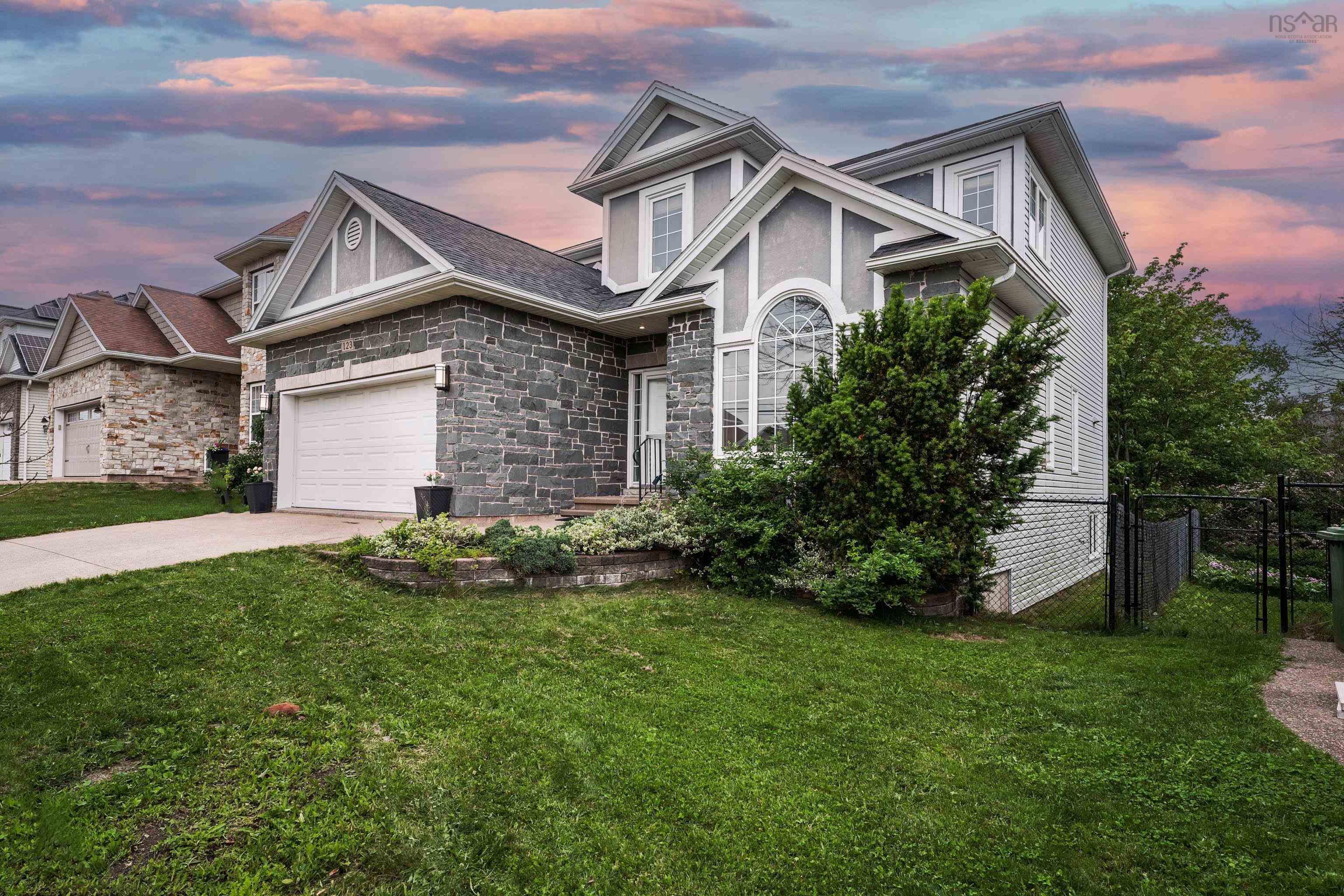 $799,900.00: 123 Walter Havill Drive, Halifax