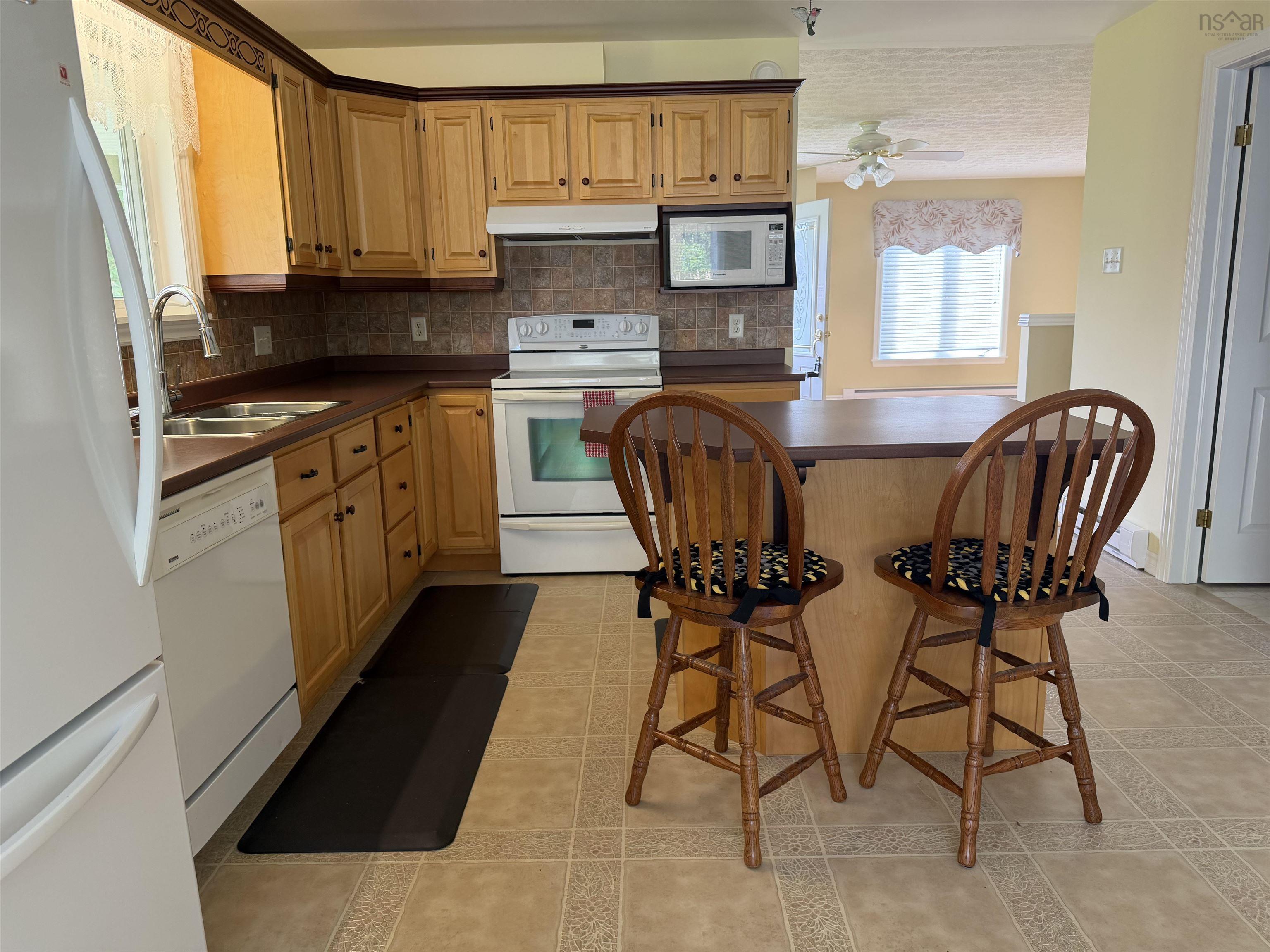 $329,000.00: 27 Wellington Court, Truro