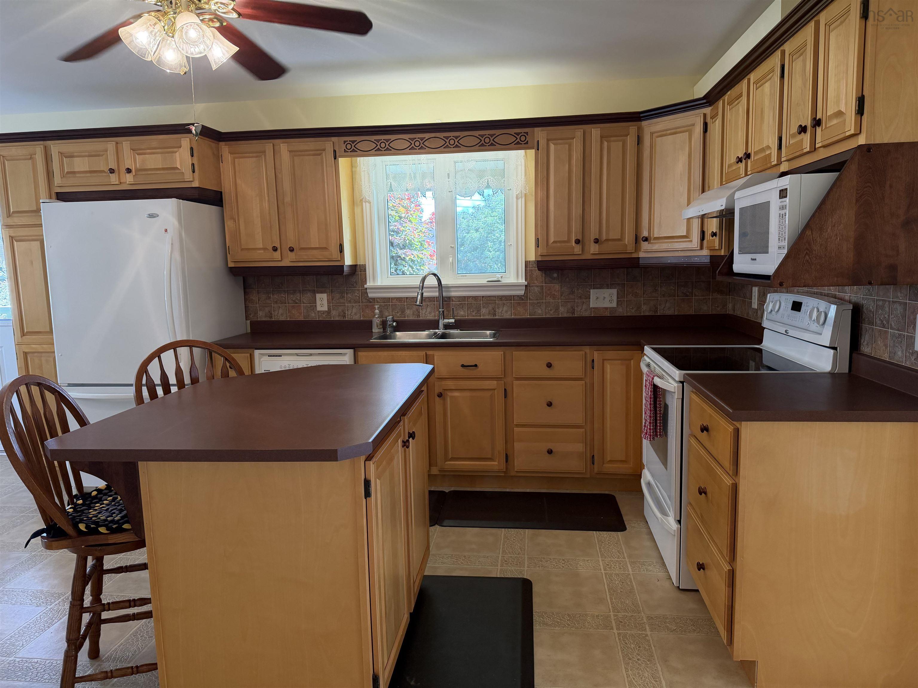 $329,000.00: 27 Wellington Court, Truro
