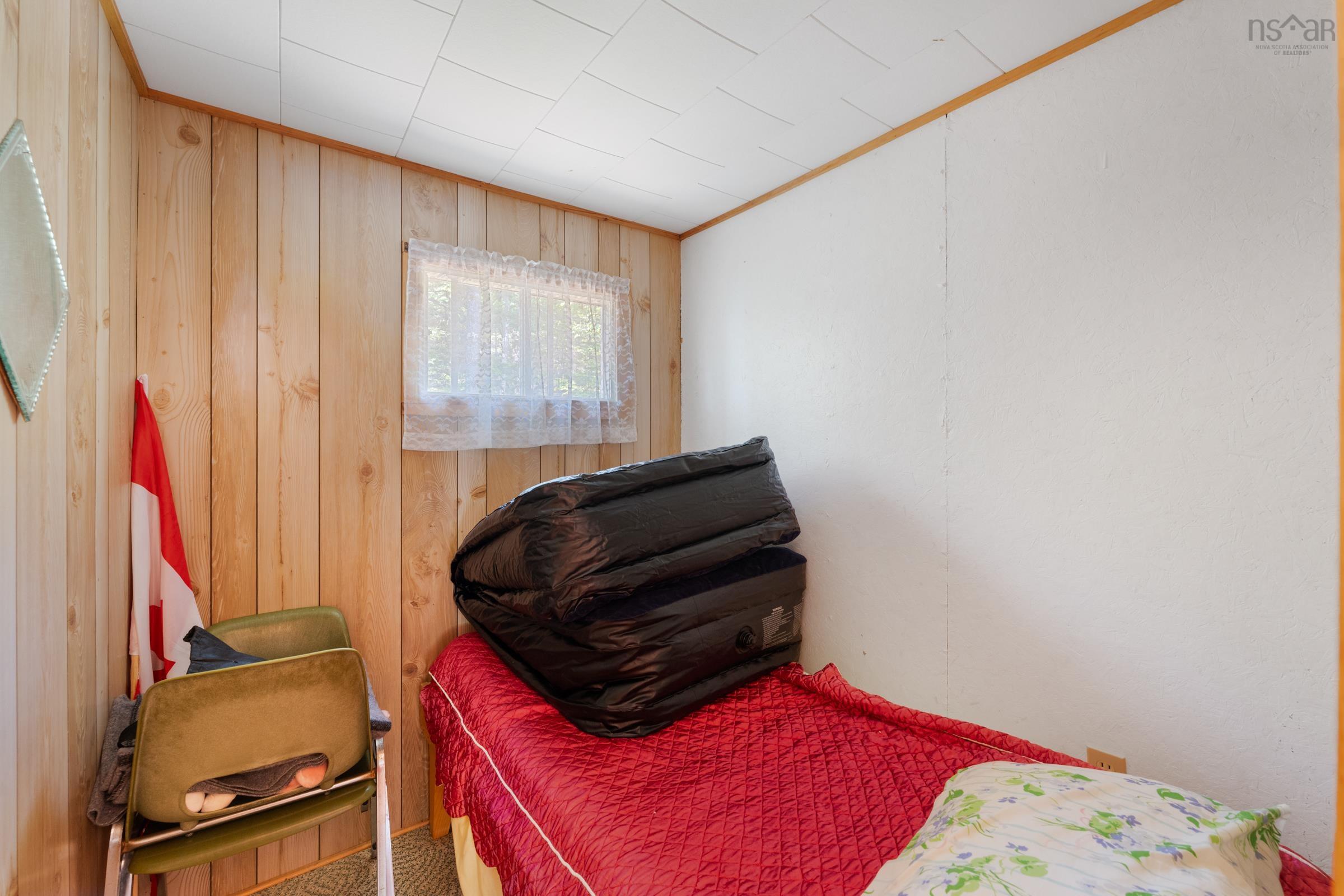 $165,000.00: 39 Boarsback Lake Road, Briar Lake