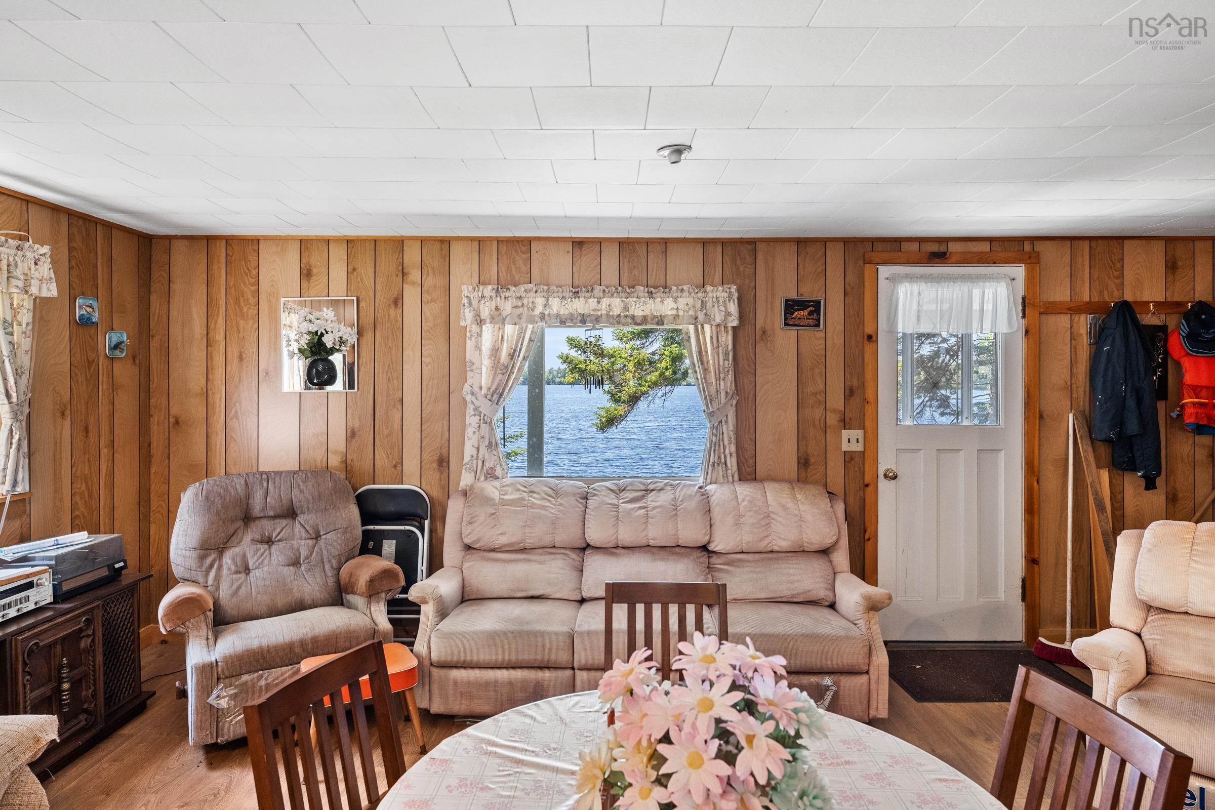 $165,000.00: 39 Boarsback Lake Road, Briar Lake