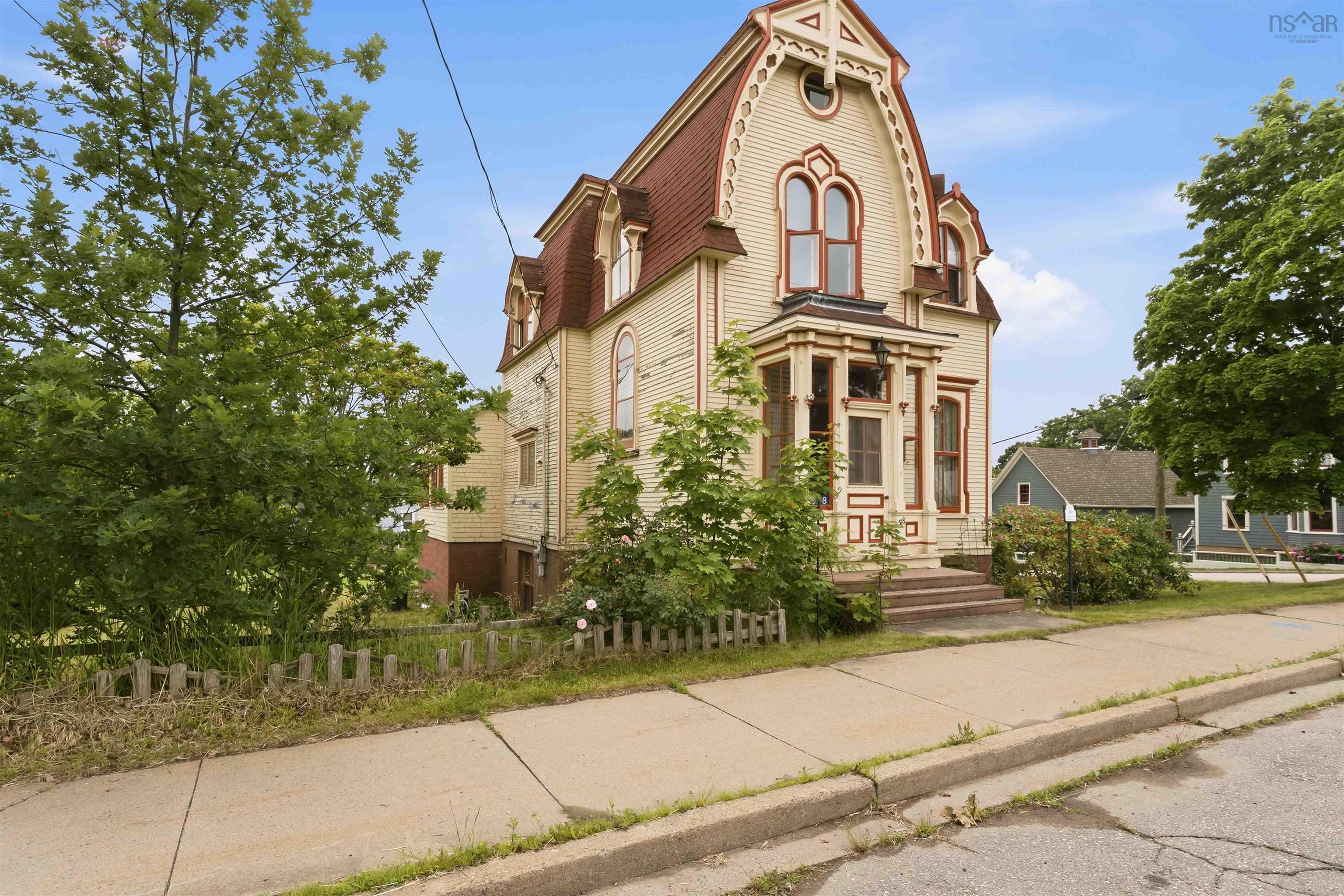 $350,000.00: 318 Granville Street E, Bridgetown