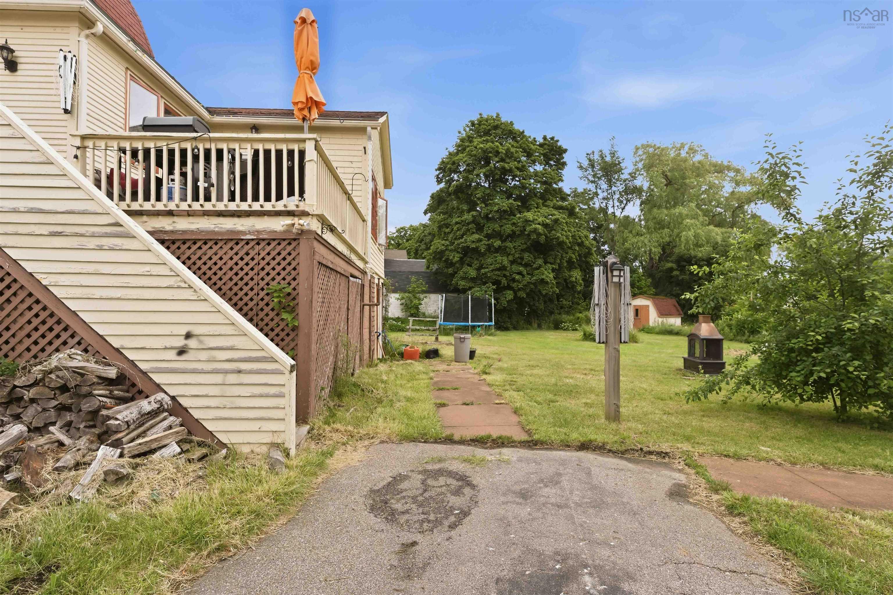 $350,000.00: 318 Granville Street E, Bridgetown