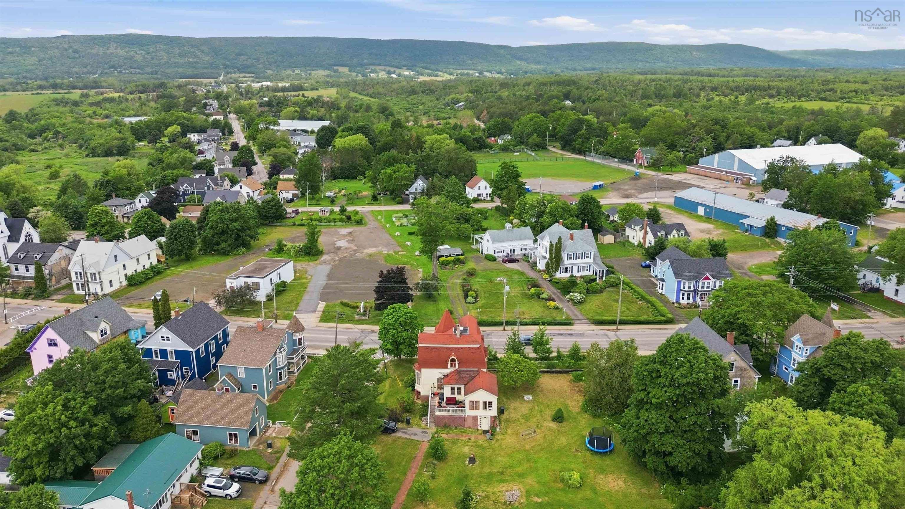 $350,000.00: 318 Granville Street E, Bridgetown