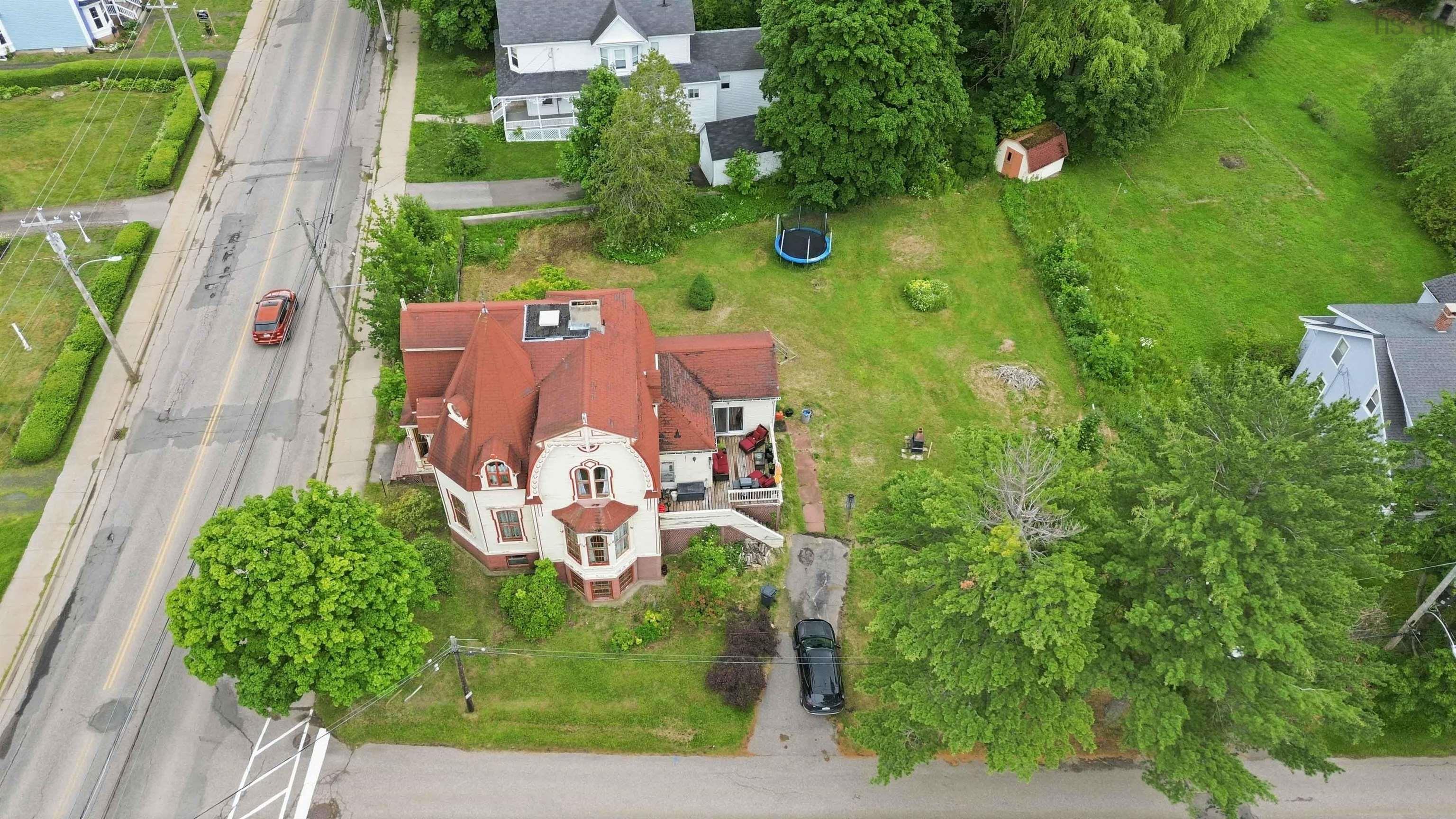 $350,000.00: 318 Granville Street E, Bridgetown