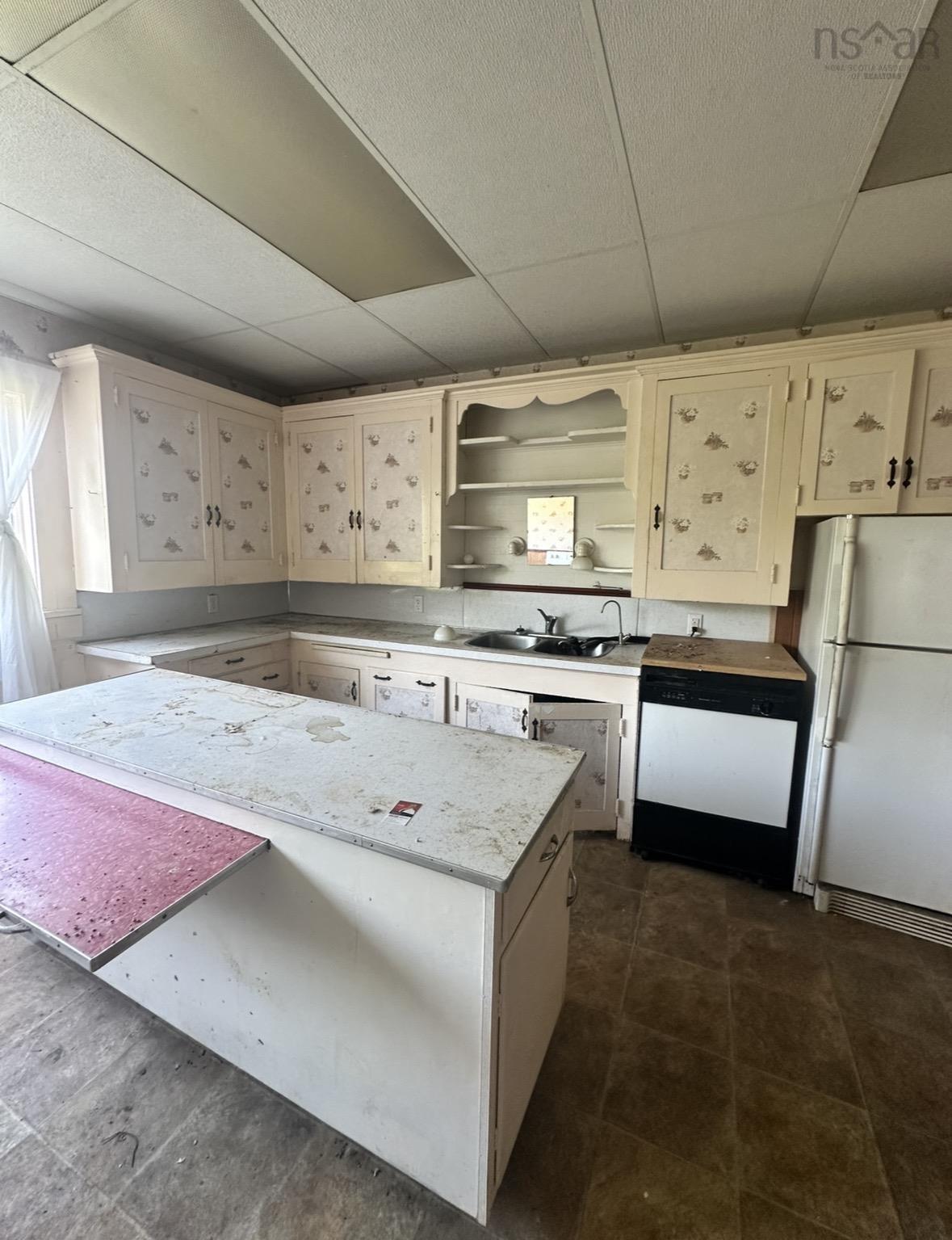 $134,900.00: 12736 316 Highway, Goldboro