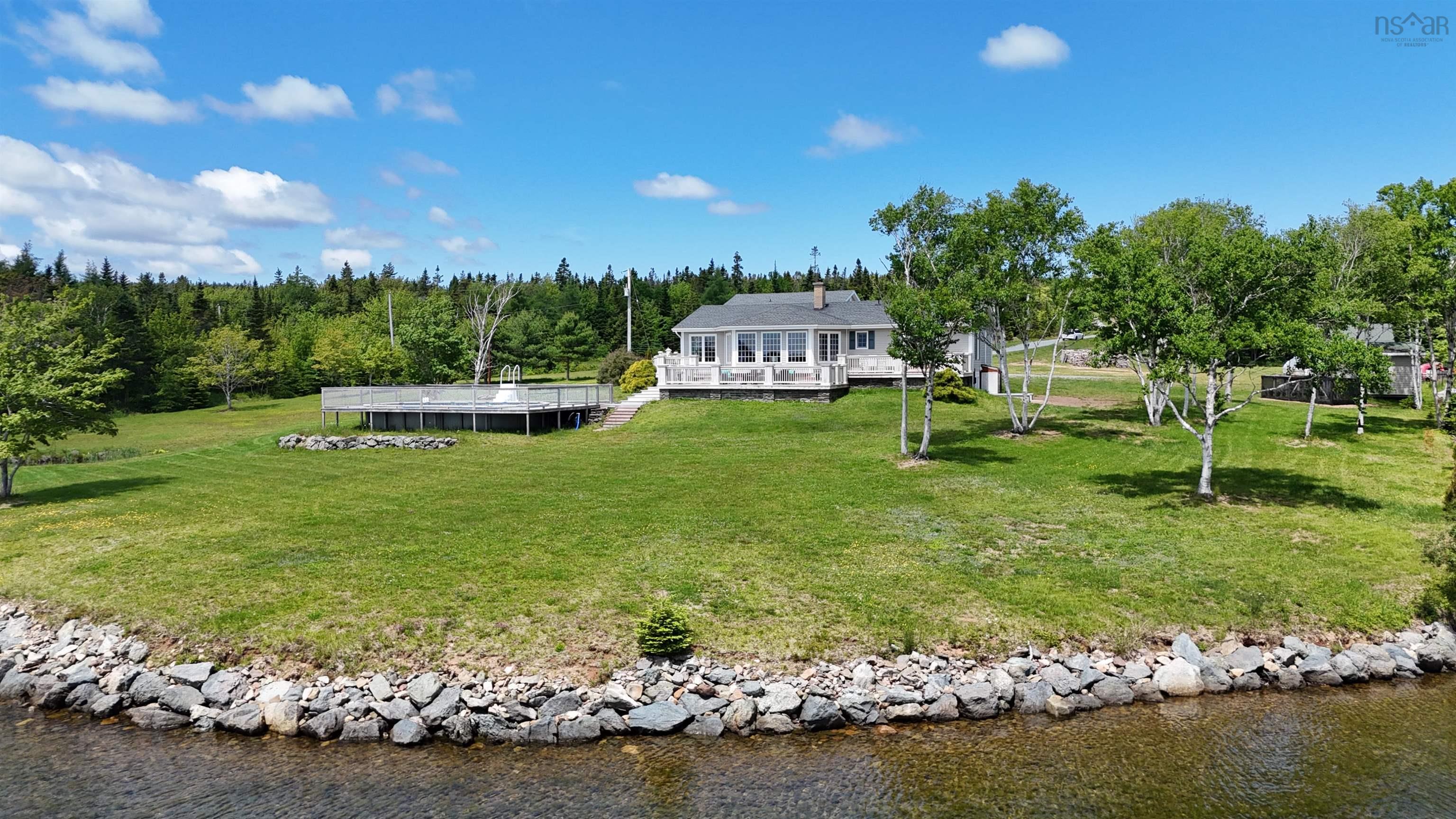 $1,499,000.00: 8265 West Bay Highway, Sampsonville