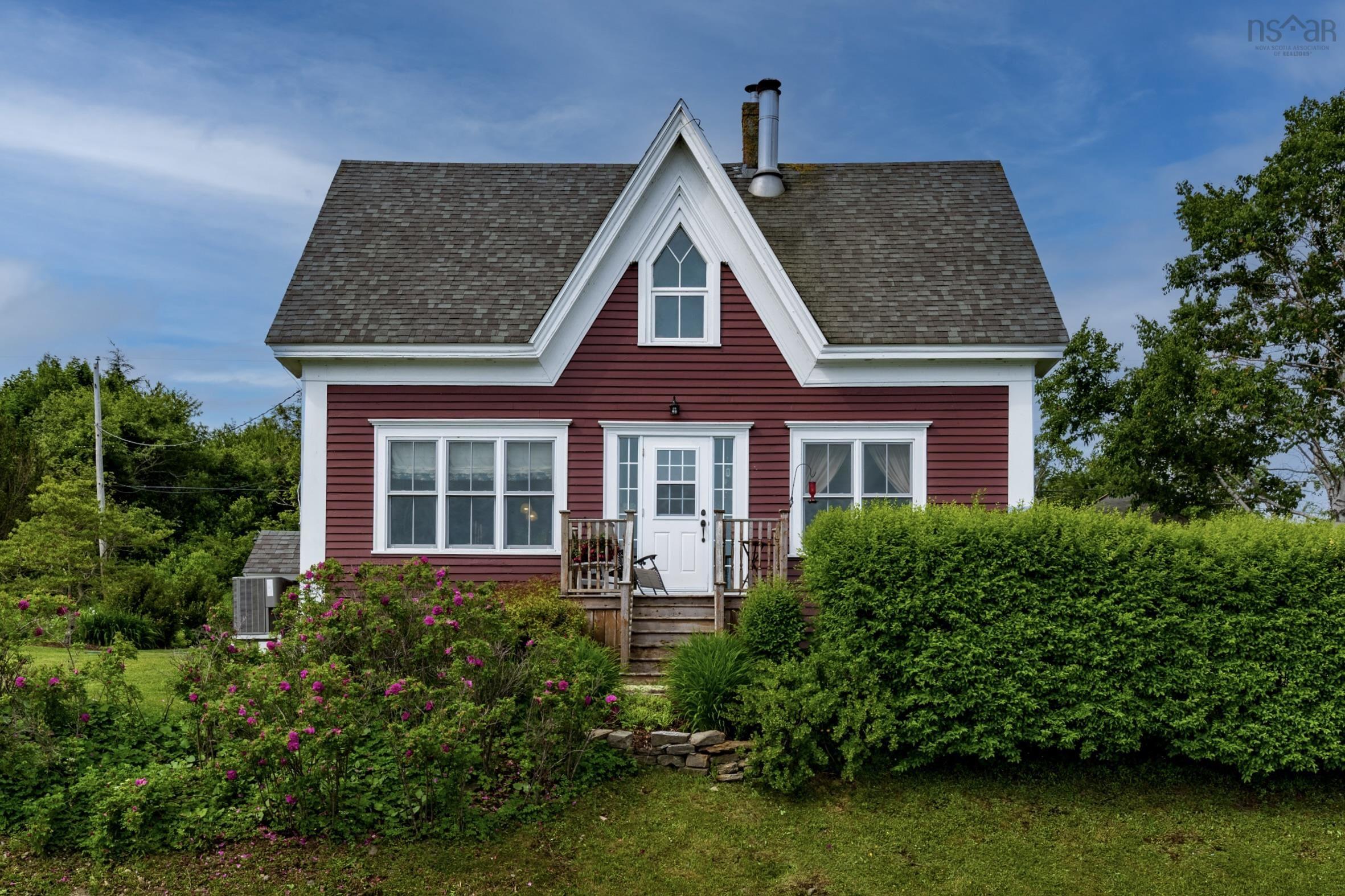 $695,000.00: 2832 332 Highway, Bayport