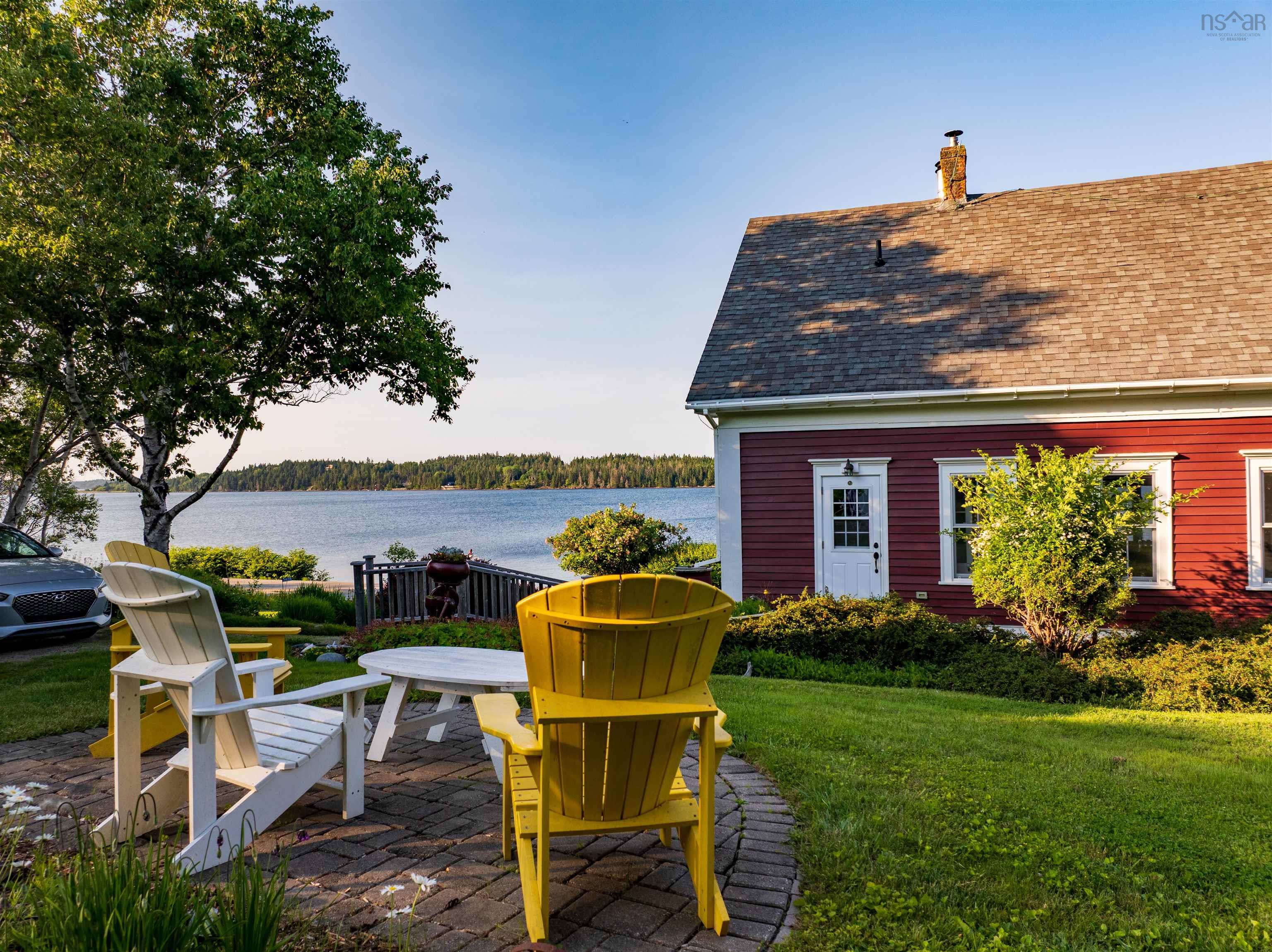 $695,000.00: 2832 332 Highway, Bayport