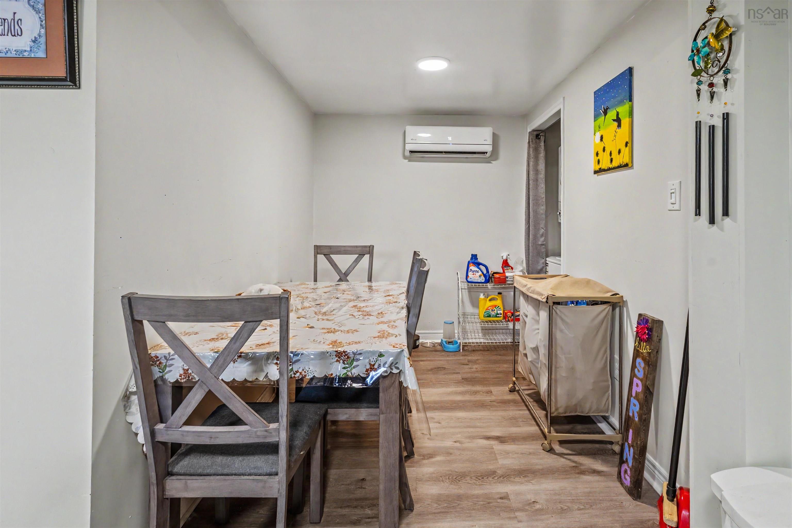 $380,000.00: 308 Neville Street, Dominion