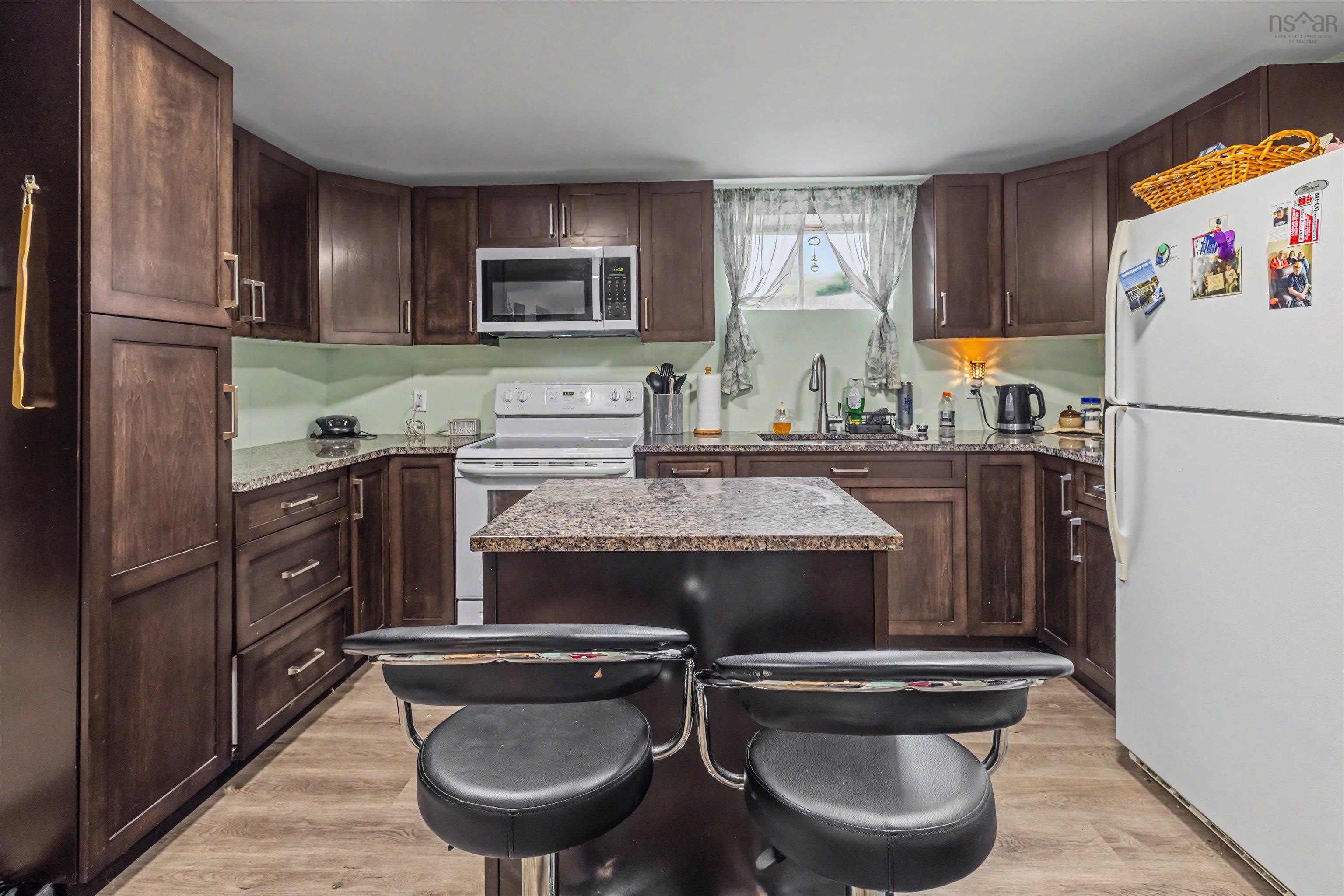 $380,000.00: 308 Neville Street, Dominion