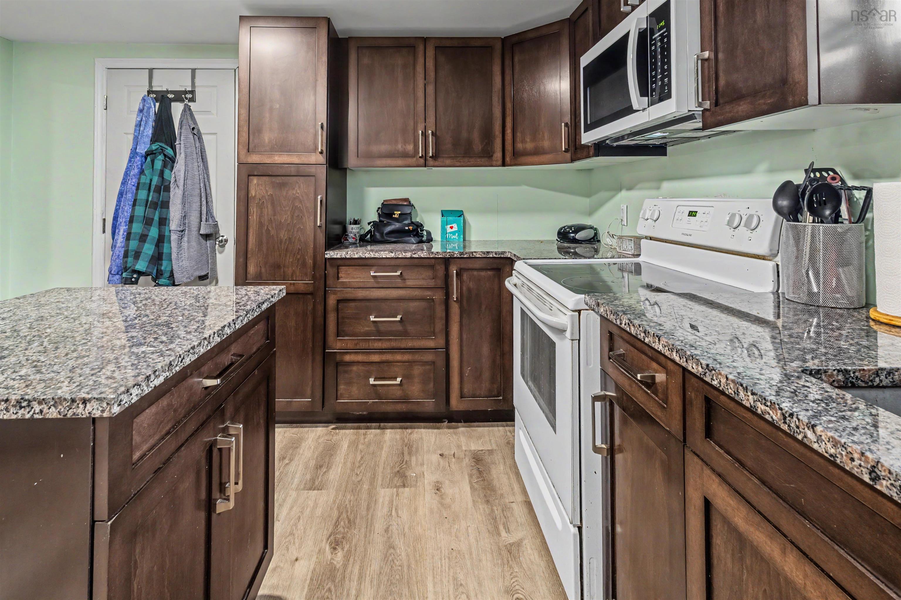 $380,000.00: 308 Neville Street, Dominion
