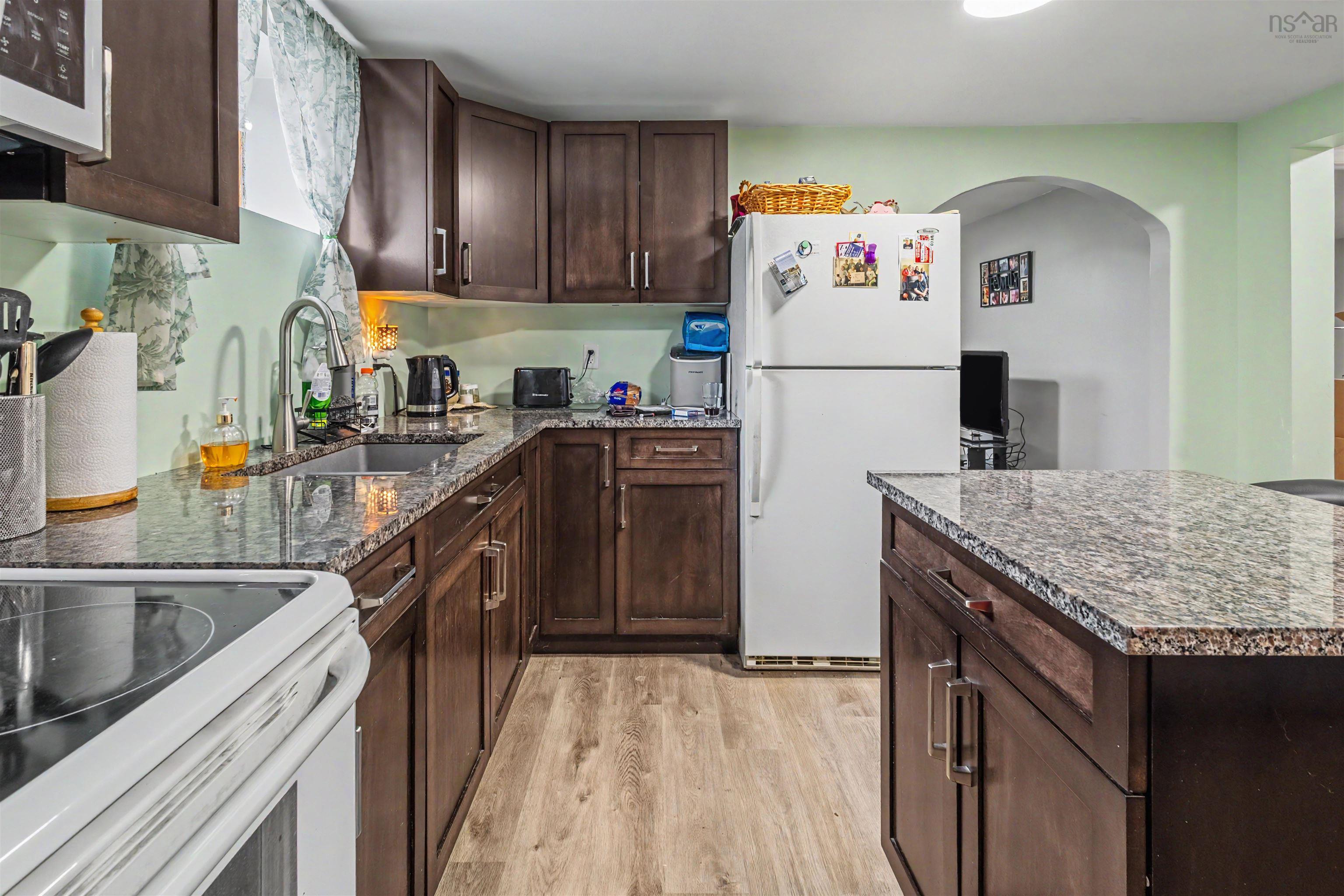 $380,000.00: 308 Neville Street, Dominion