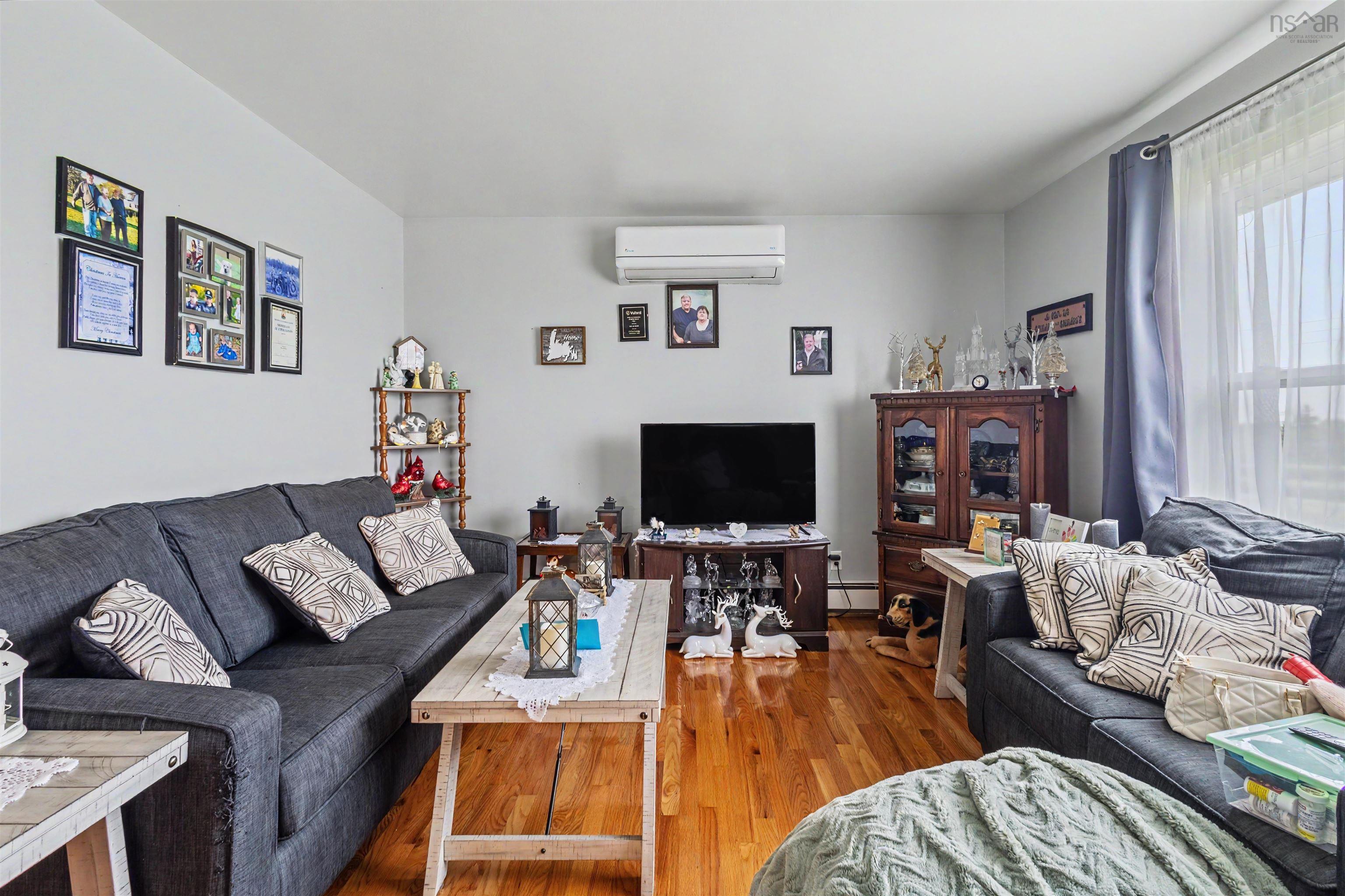 $380,000.00: 308 Neville Street, Dominion