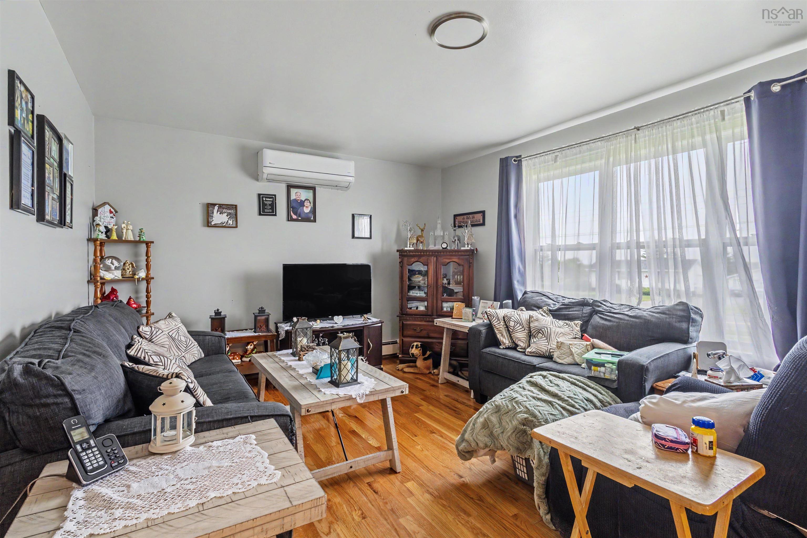 $380,000.00: 308 Neville Street, Dominion