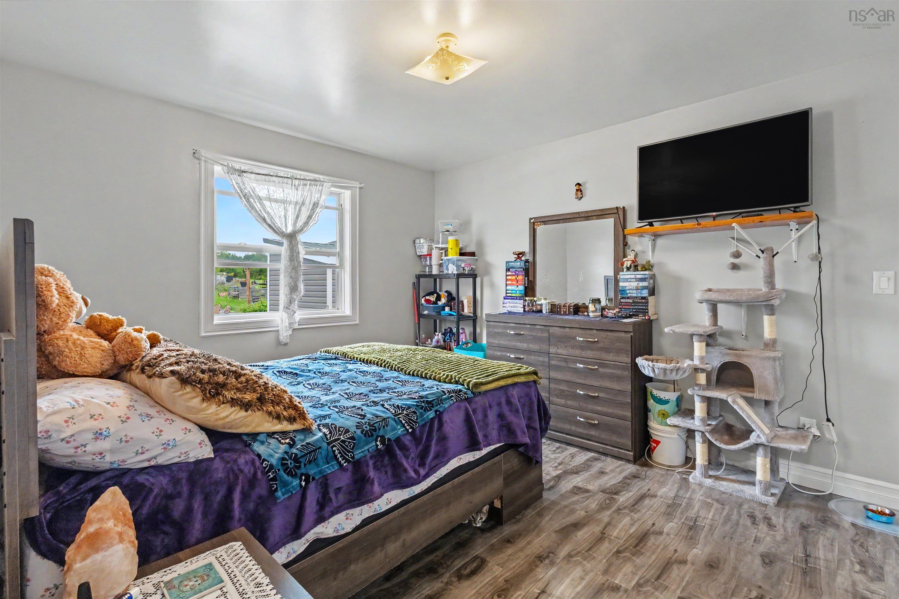 $380,000.00: 308 Neville Street, Dominion