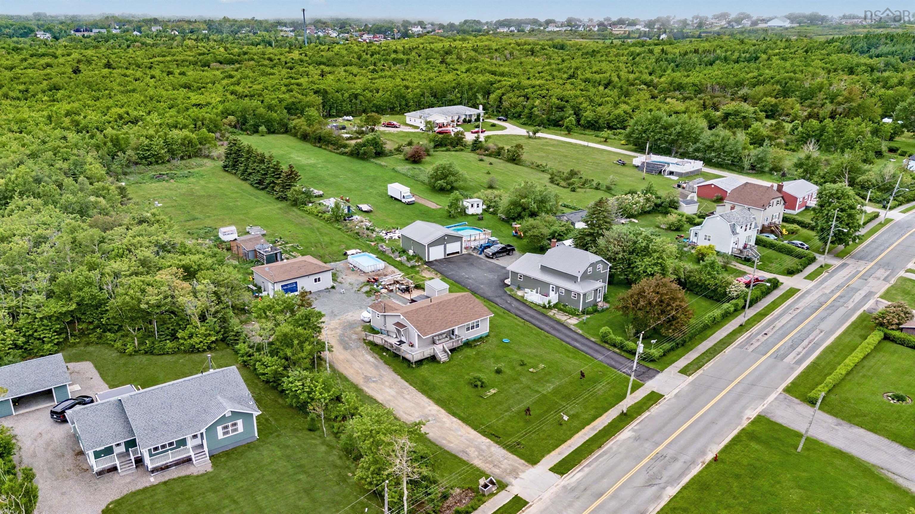 $380,000.00: 308 Neville Street, Dominion