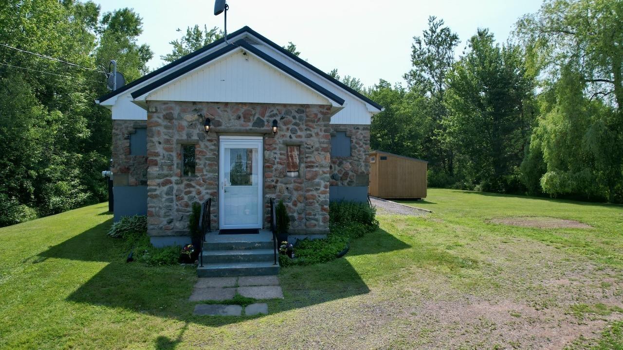 $399,000.00: 7682 6 Highway, Port Howe