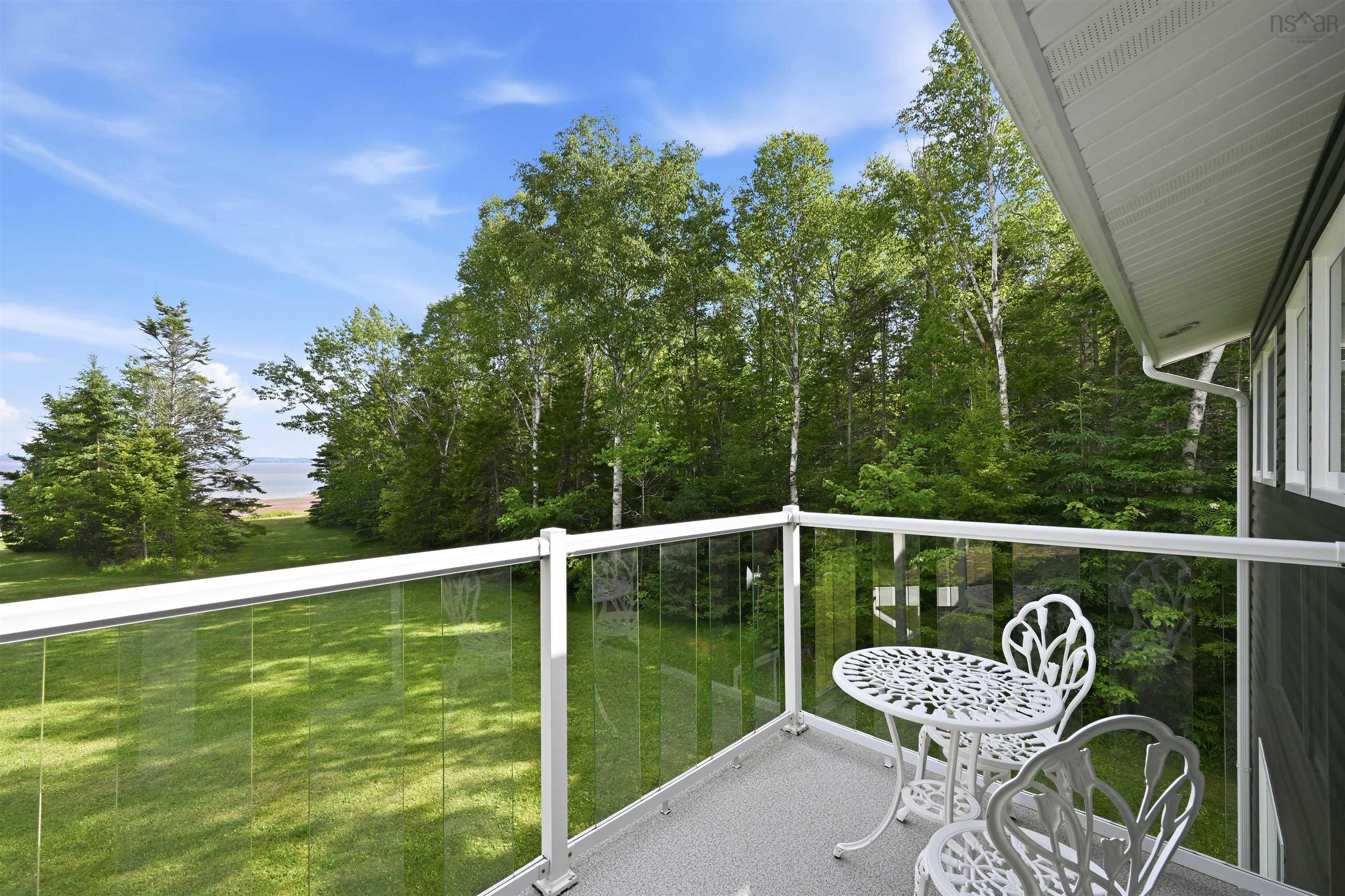 $3,699,000.00: 320 Cove Road, Economy