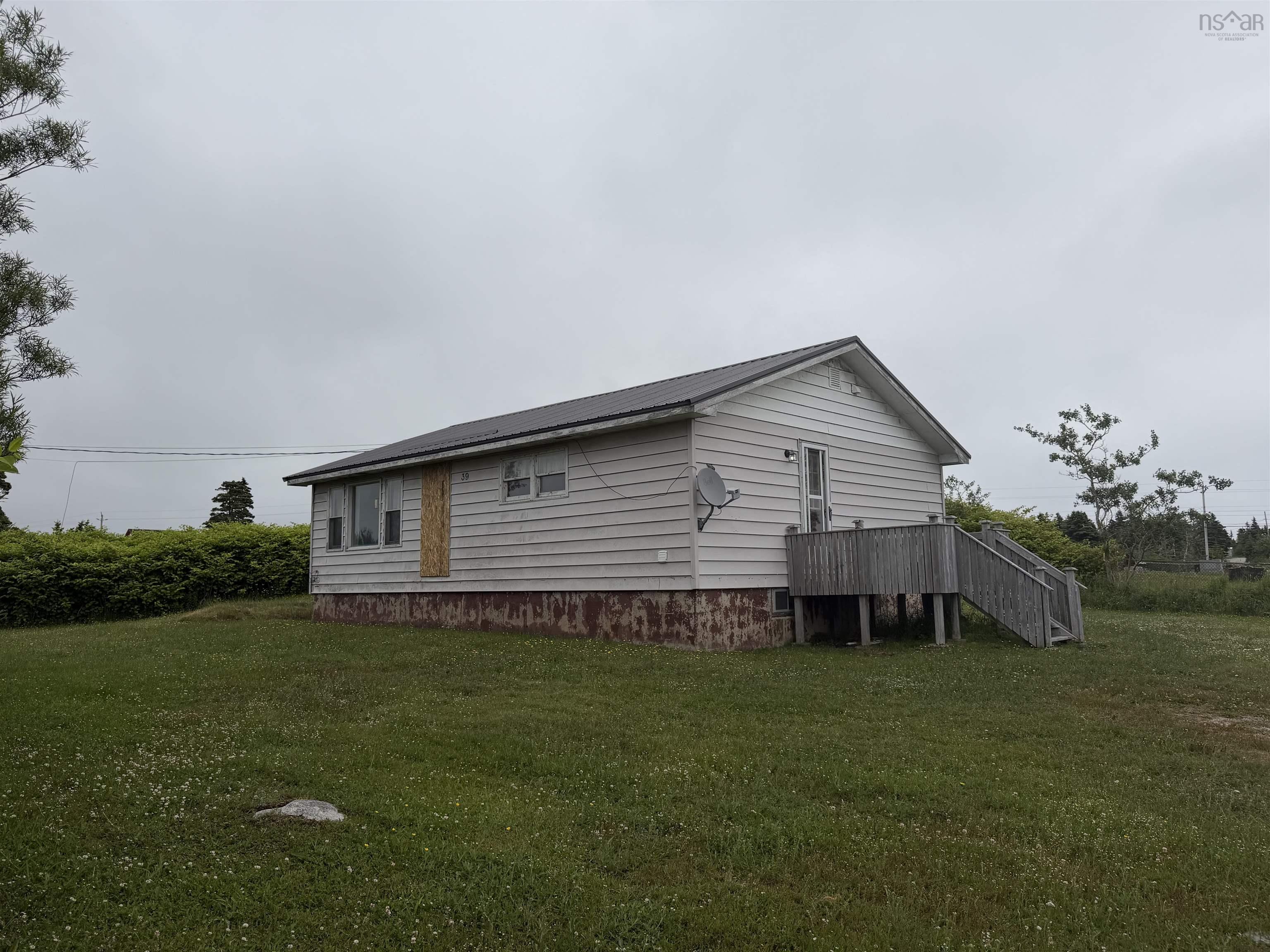$130,000.00: 39 Smith Lane, Lower Clarks Harbour