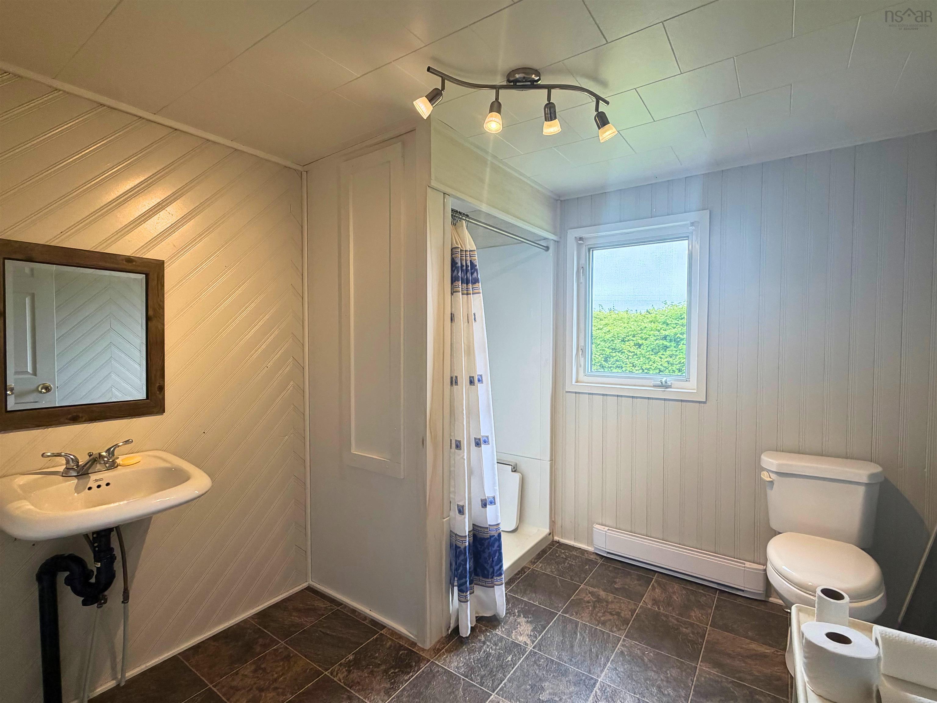 $130,000.00: 39 Smith Lane, Lower Clarks Harbour