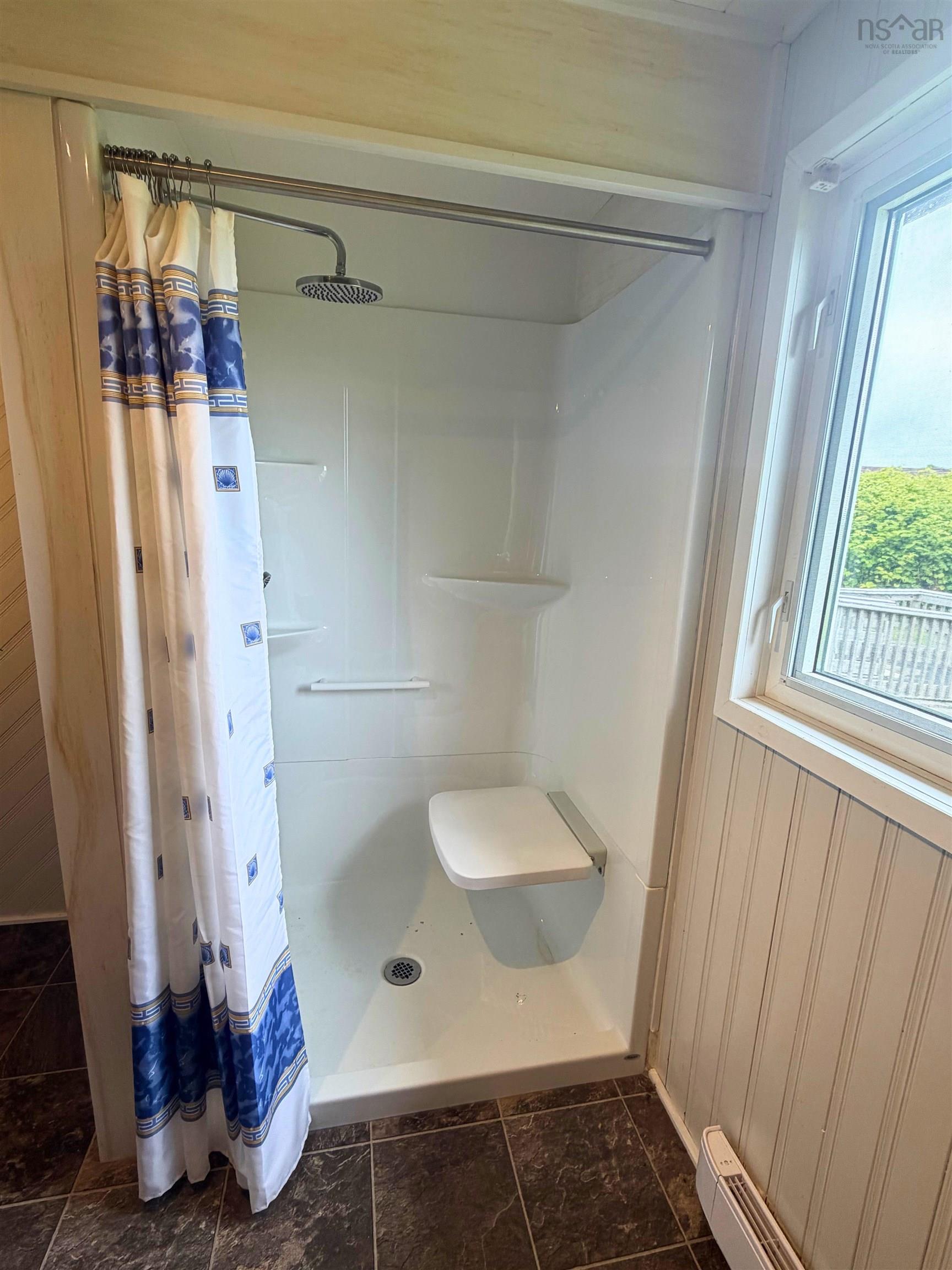 $130,000.00: 39 Smith Lane, Lower Clarks Harbour