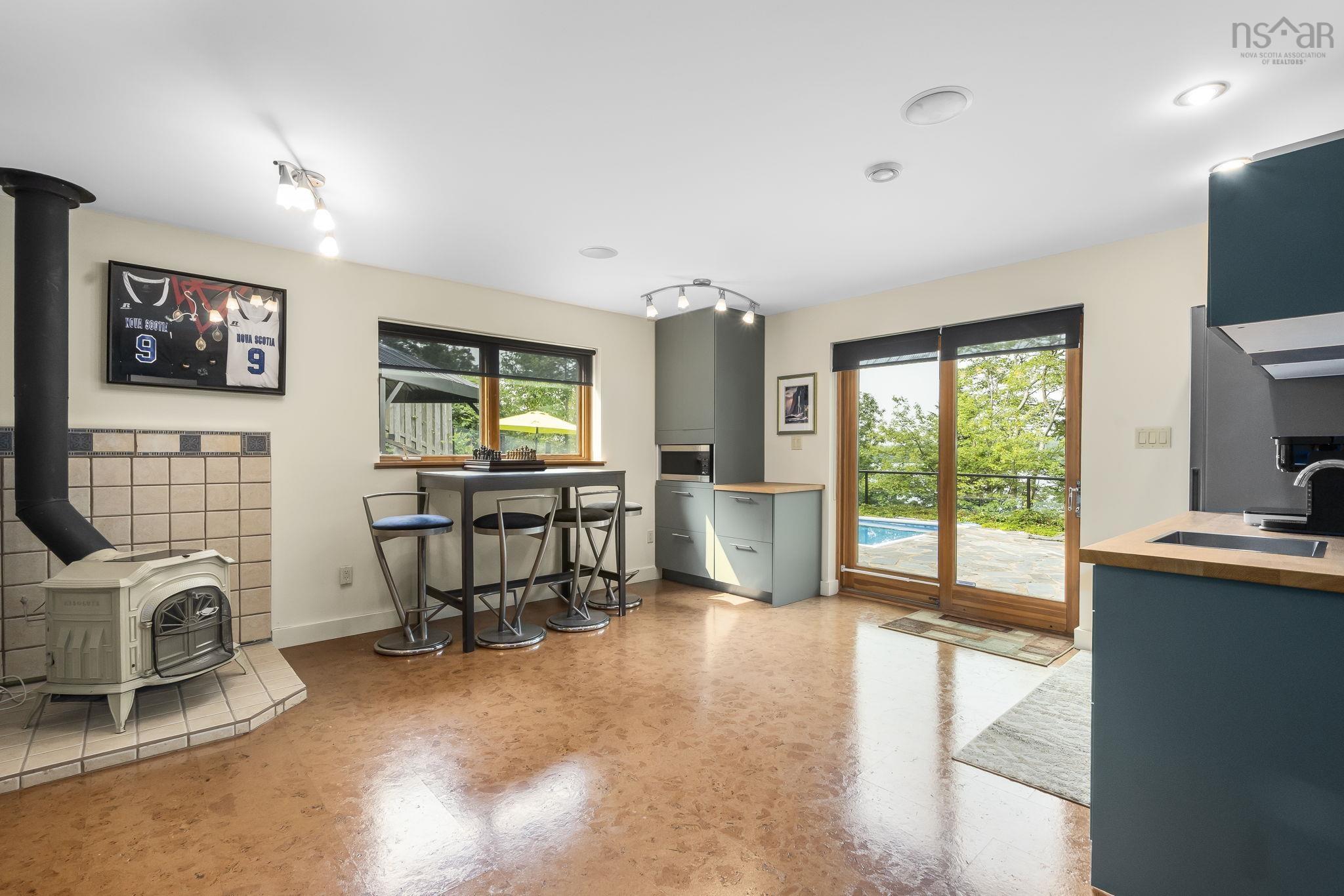 $1,250,000.00: 49 Fairway Grove, Dartmouth