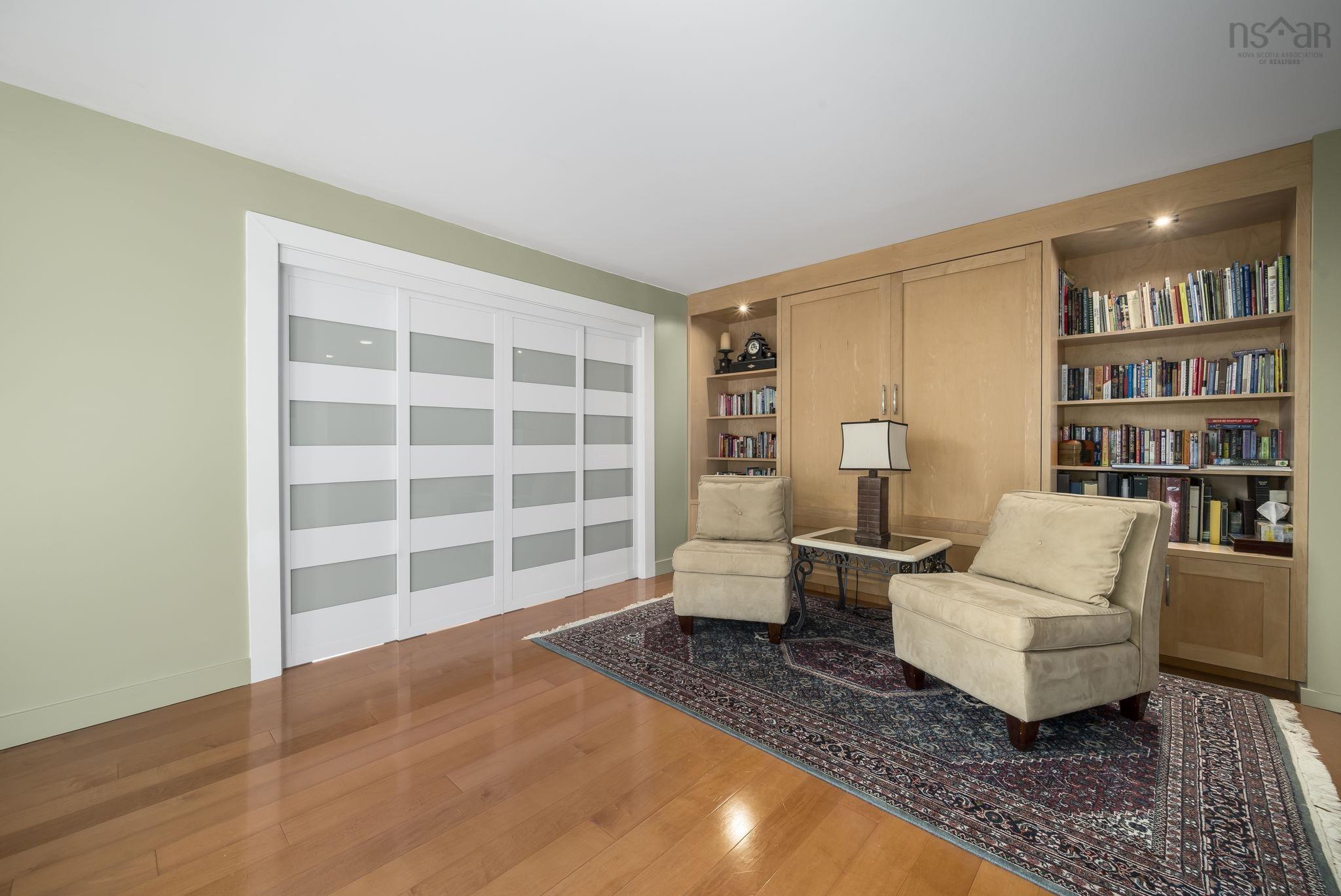 $1,250,000.00: 49 Fairway Grove, Dartmouth