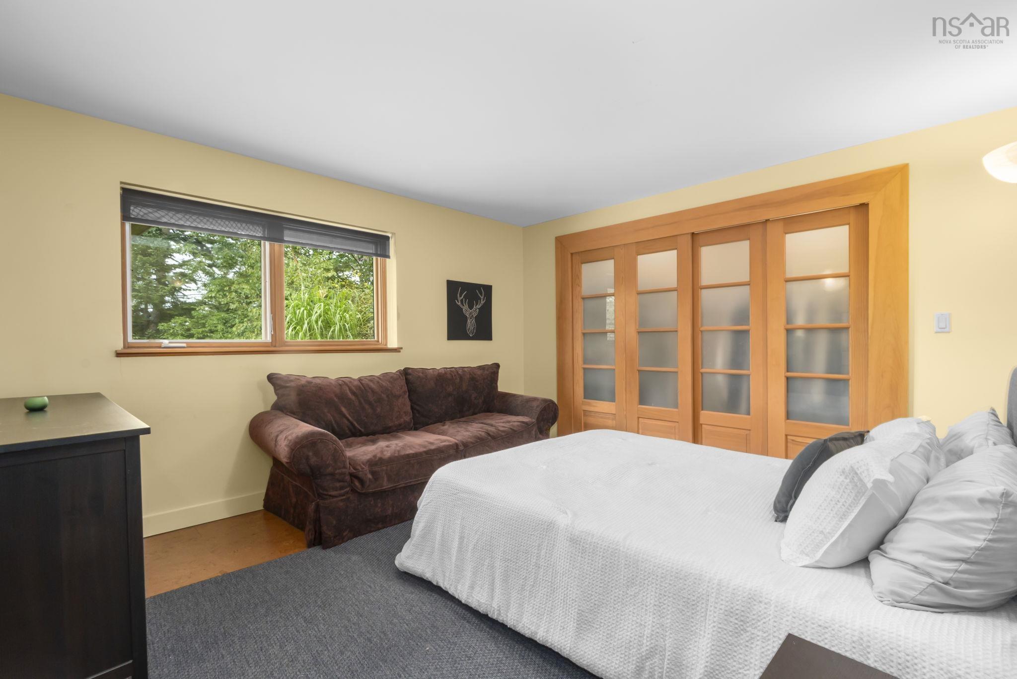 $1,250,000.00: 49 Fairway Grove, Dartmouth
