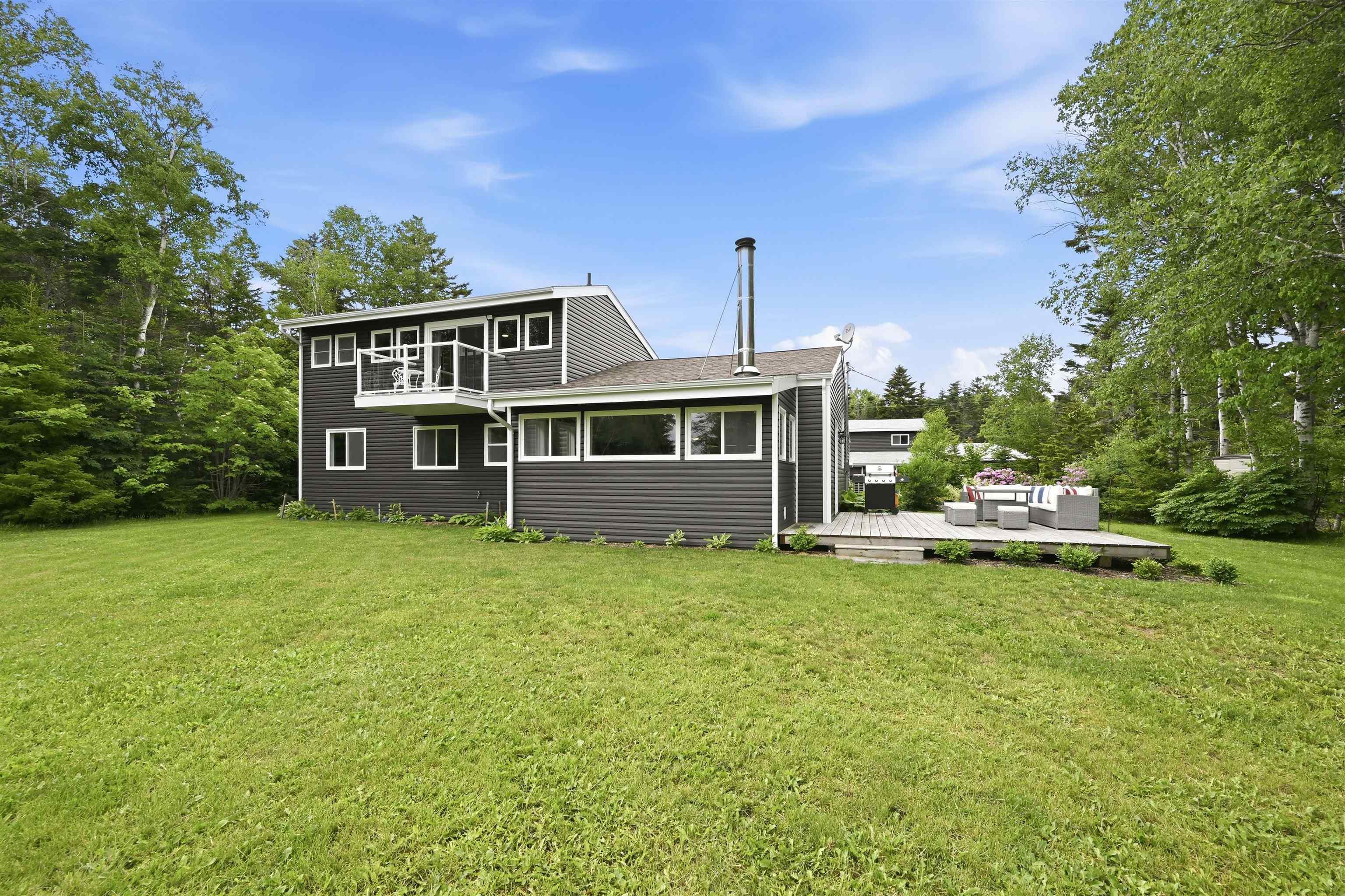 $3,699,000.00: 320 Cove Road, Economy