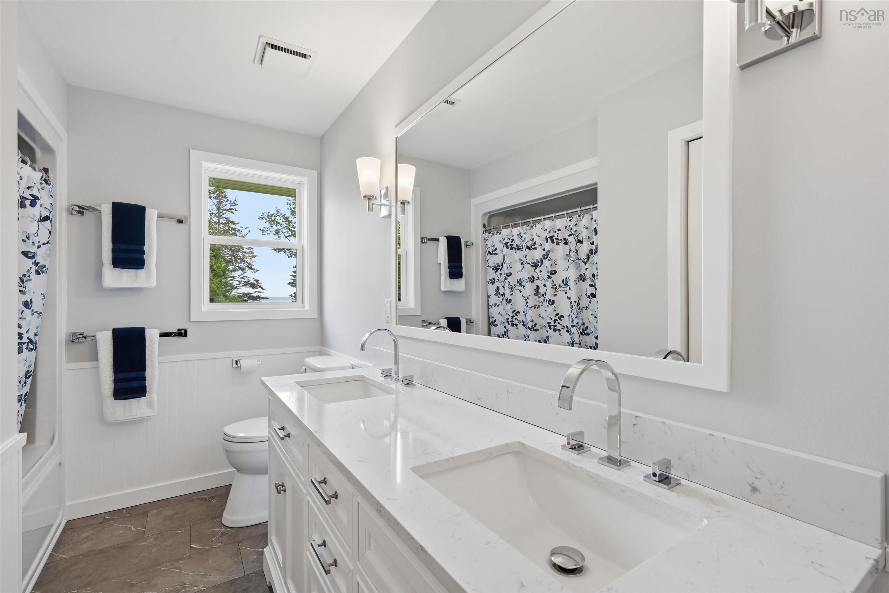 $3,699,000.00: 320 Cove Road, Economy