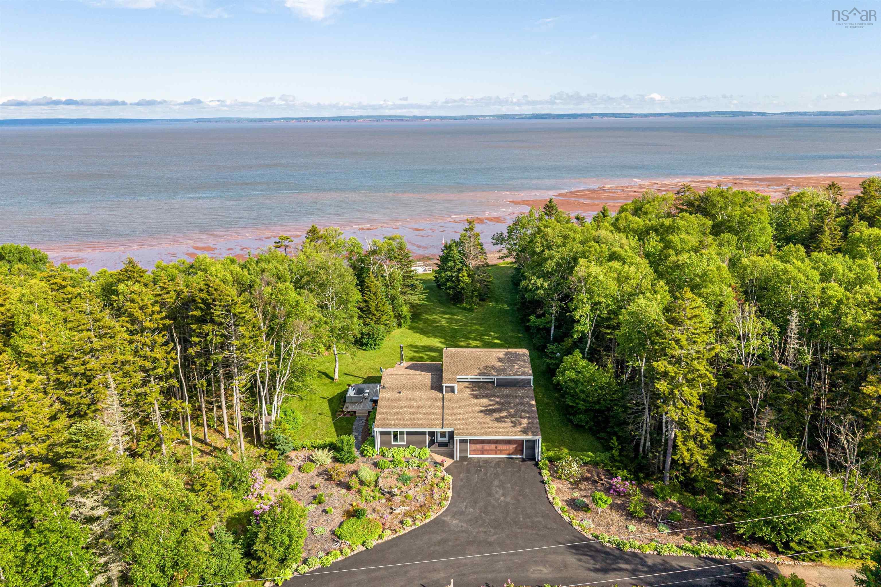 $3,699,000.00: 320 Cove Road, Economy