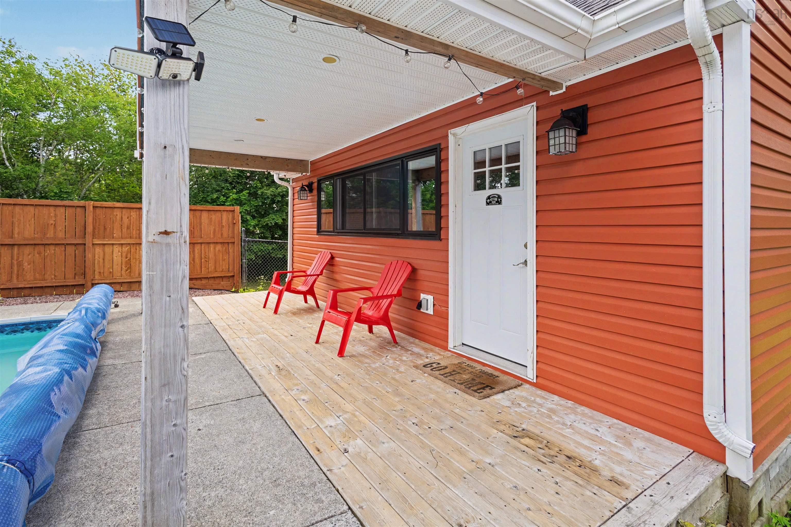 $639,000.00: 42 MacRae Ave Avenue, Sydney River