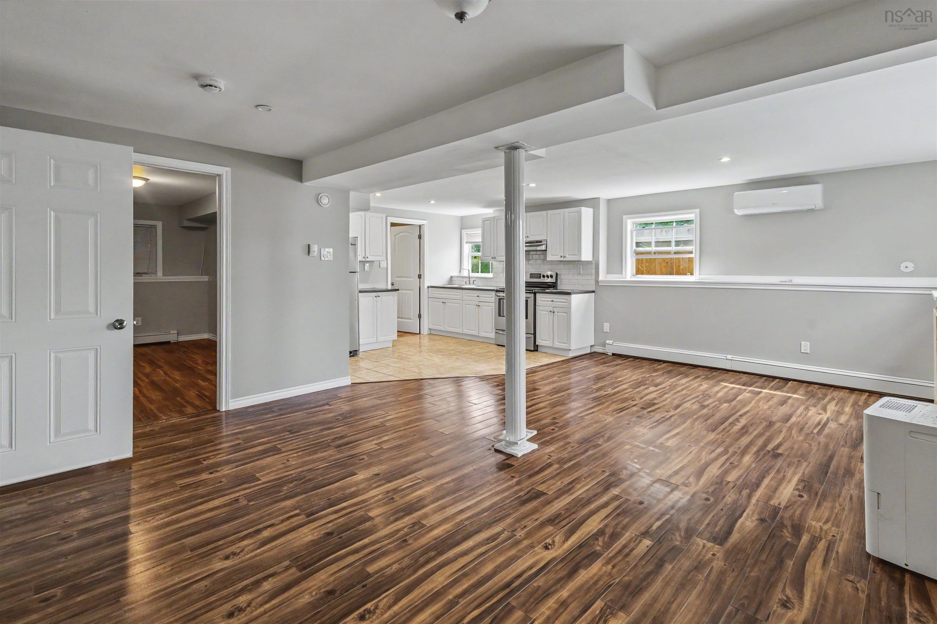 $639,000.00: 42 MacRae Ave Avenue, Sydney River