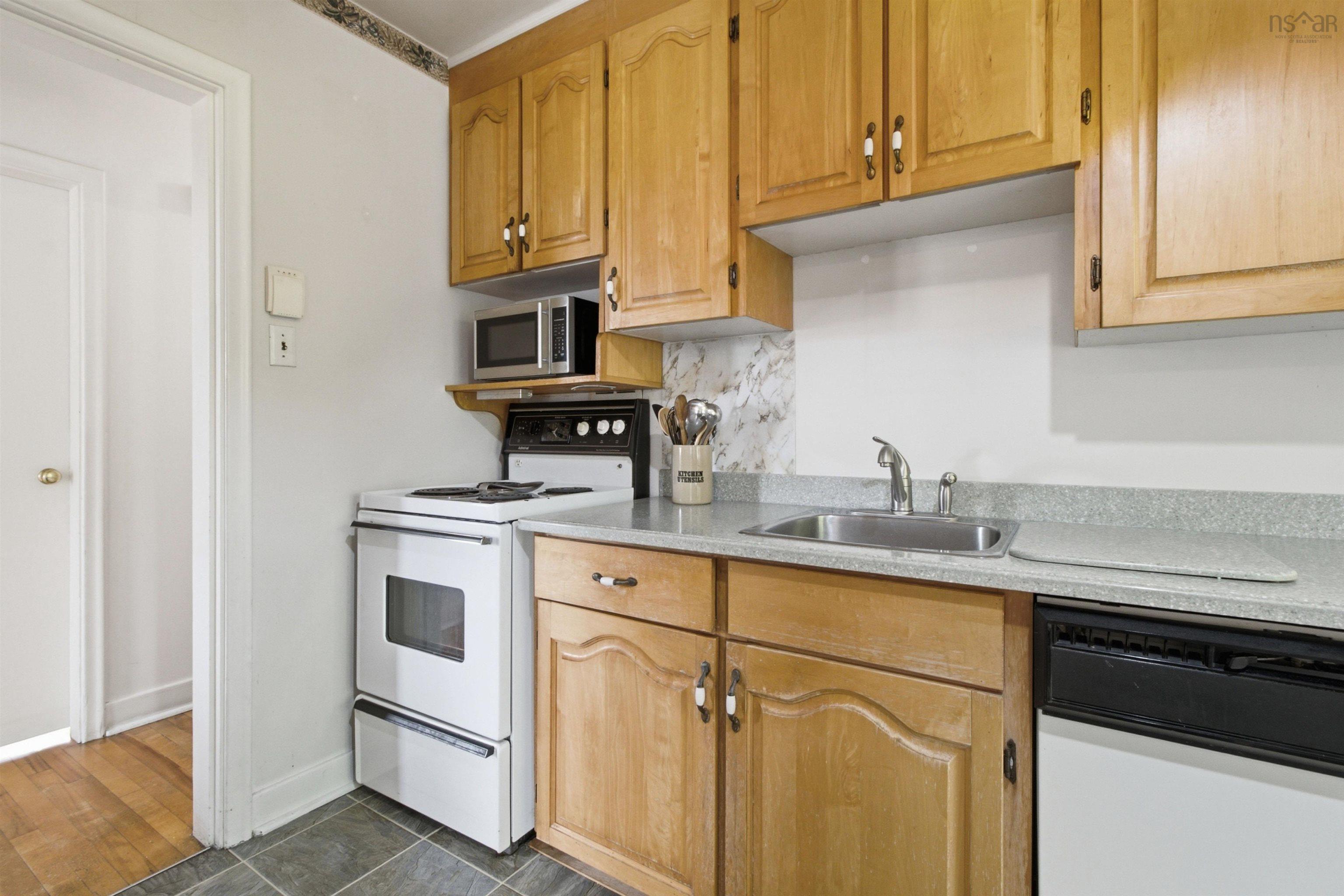 3 Guysborough Avenue, Dartmouth, NS (MLS 202616262)