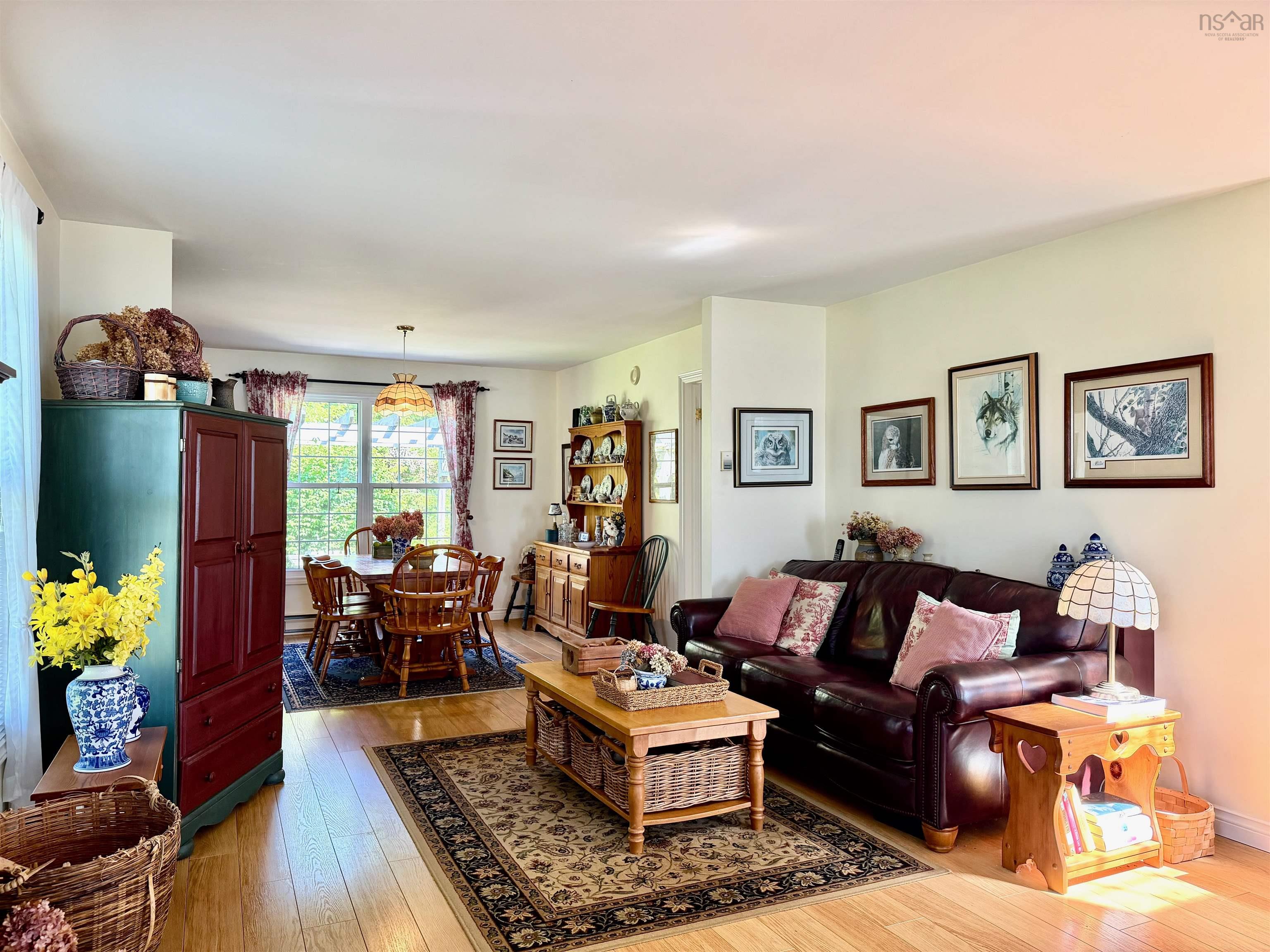 $649,000.00: 1199 Raynardton Road, Raynardton